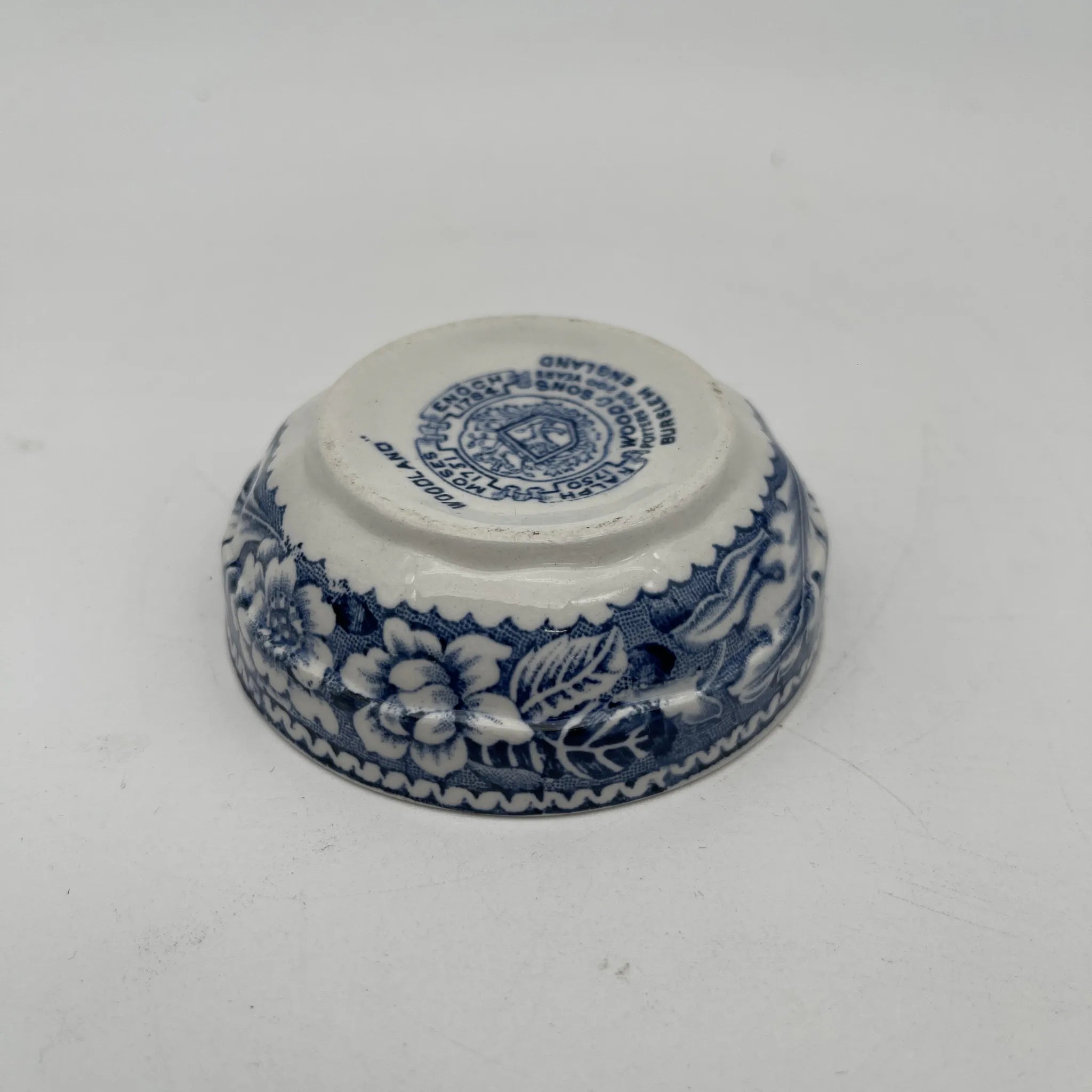 [Vintage] Fruit bowl (small bowl) / Wood & Sons / Woodland / 1950-1970s (estimated) / Ironstone / England / Blue & White, Copperplate transfer, British countryside scene
