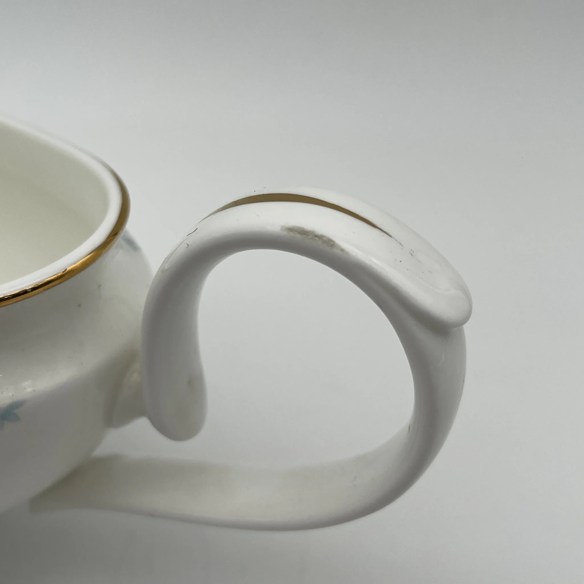 【复古】灰船(socier / source boat) / Mayfair / 1950-1980年代（推测）/ Fine Bone China /英国/ 小花图案，柔和色调，金彩