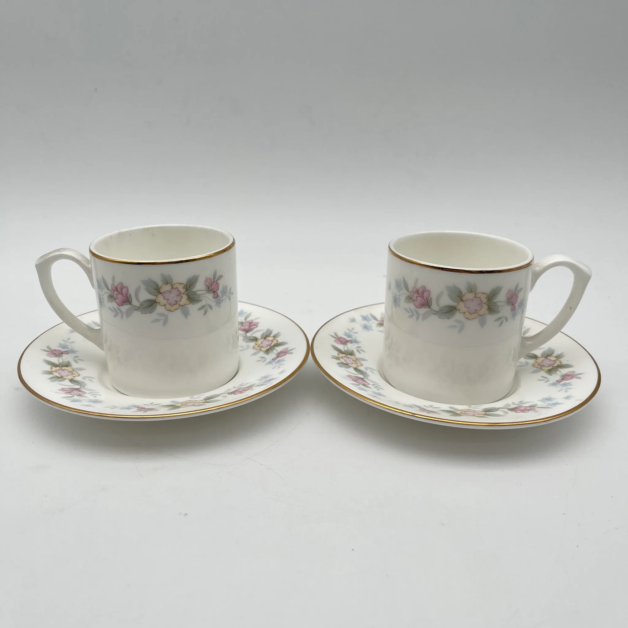 【复古】咖啡杯&茶托2p / Mayfair (Mayfair) / 1950-1980年代（推测）/ Fine Bone China /英国/小花花样， 柔和色调，金彩