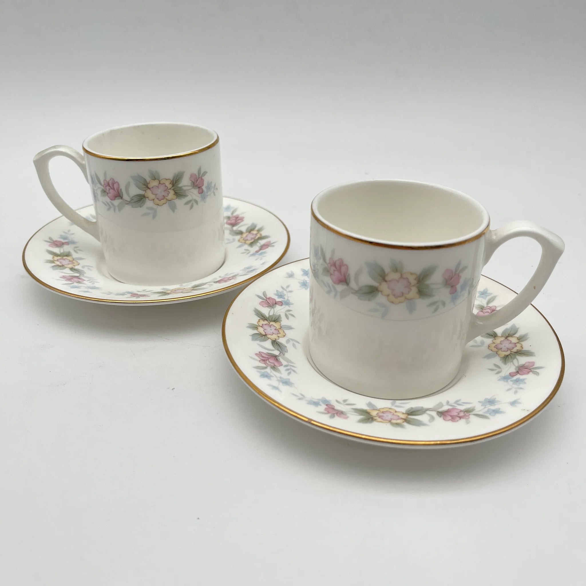 【复古】咖啡杯&茶托2p / Mayfair (Mayfair) / 1950-1980年代（推测）/ Fine Bone China /英国/小花花样， 柔和色调，金彩