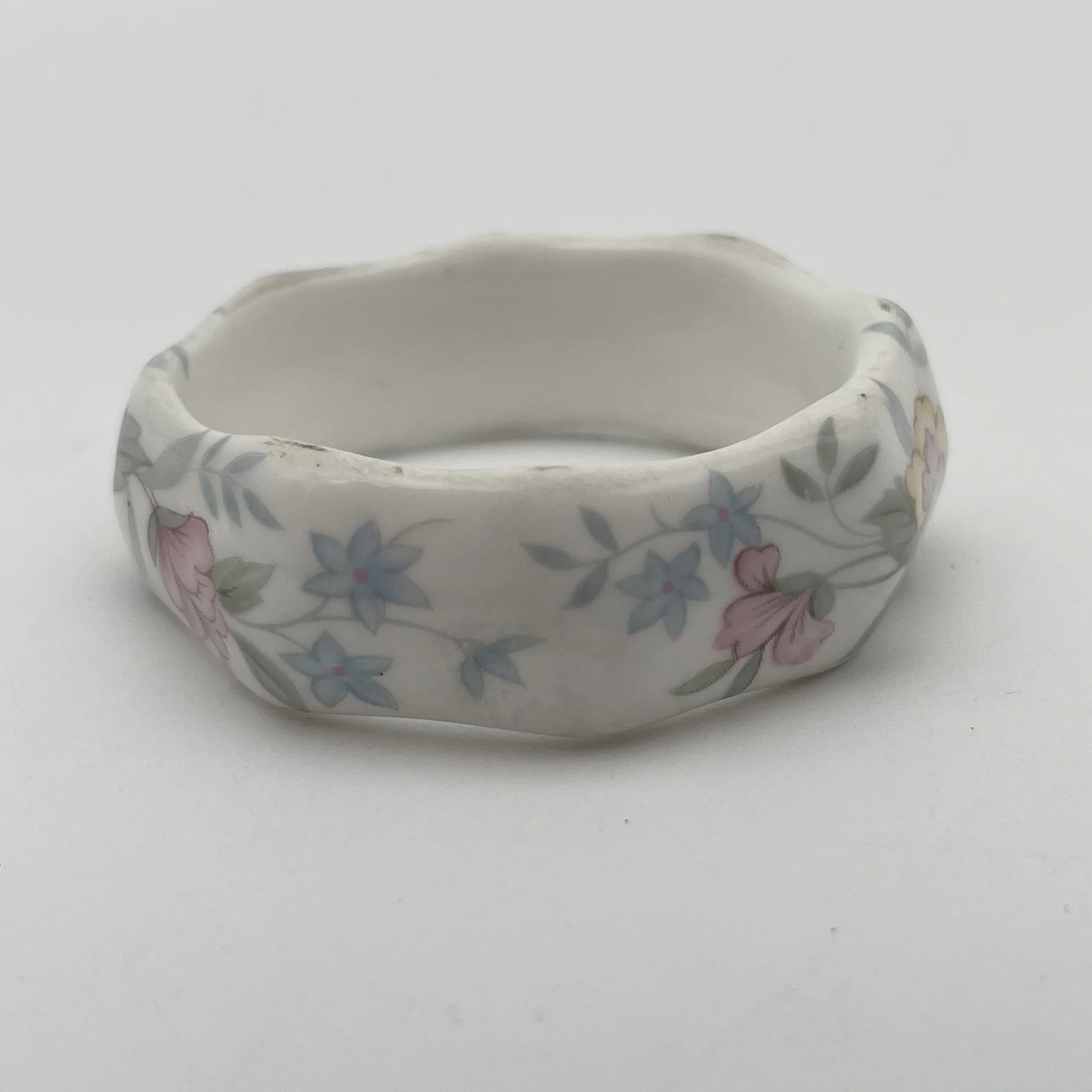 【复古】餐巾戒指/ Mayfair (Mayfair) / 1950-1980年代（推定）/ Fine Bone China /英国/小花图案，柔和色调，金彩