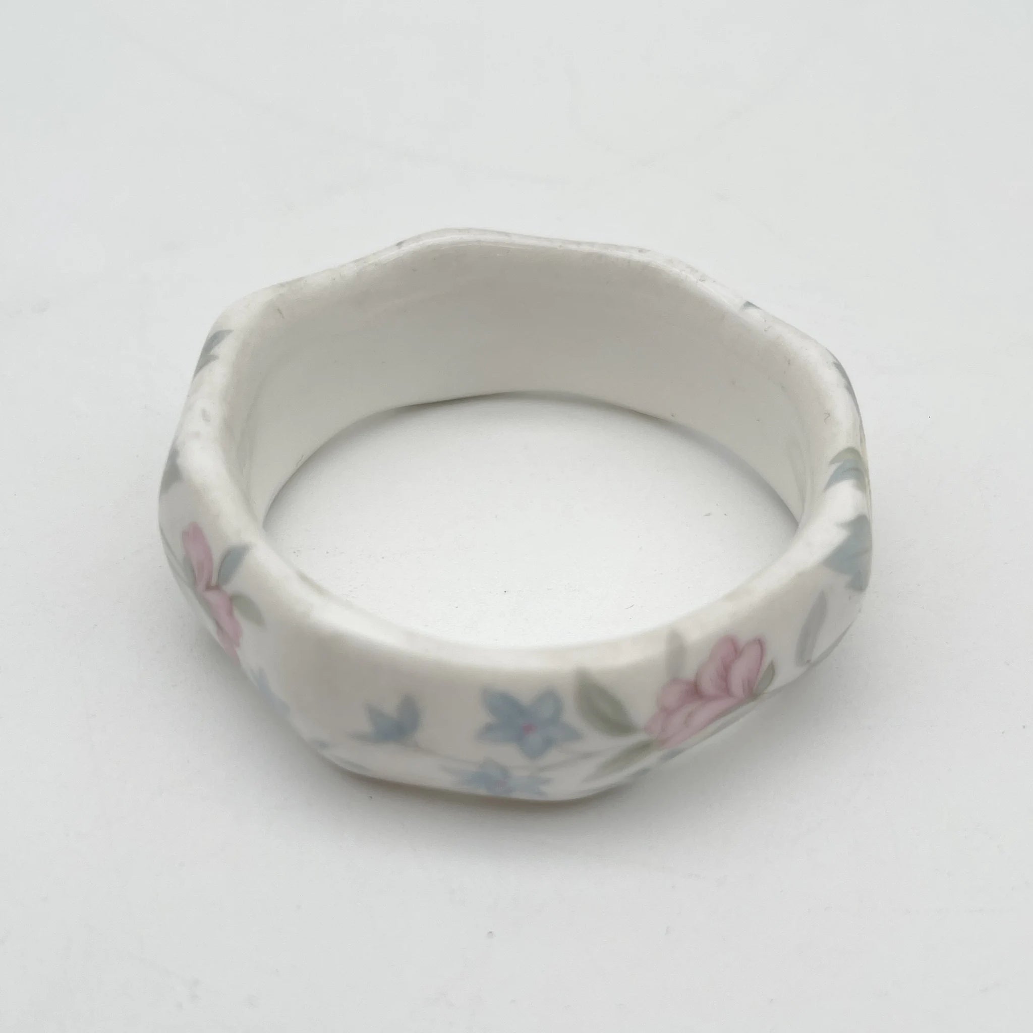 【复古】餐巾戒指/ Mayfair (Mayfair) / 1950-1980年代（推定）/ Fine Bone China /英国/小花图案，柔和色调，金彩