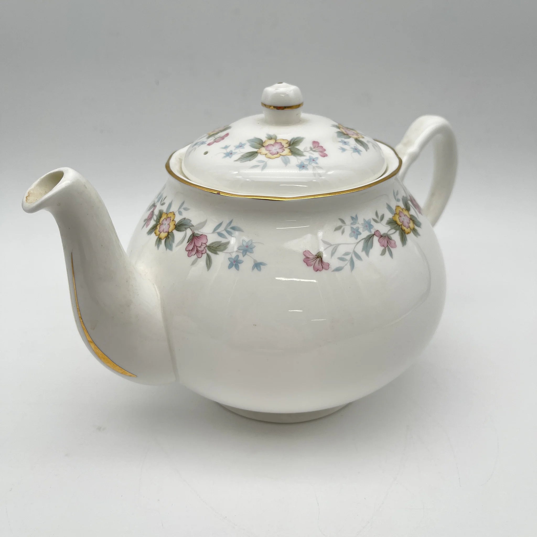 【复古】茶壶/ Mayfair (Mayfair) / 1950-1980年代（推定）/ Fine Bone China /英国/小花图案，柔和色调，金彩