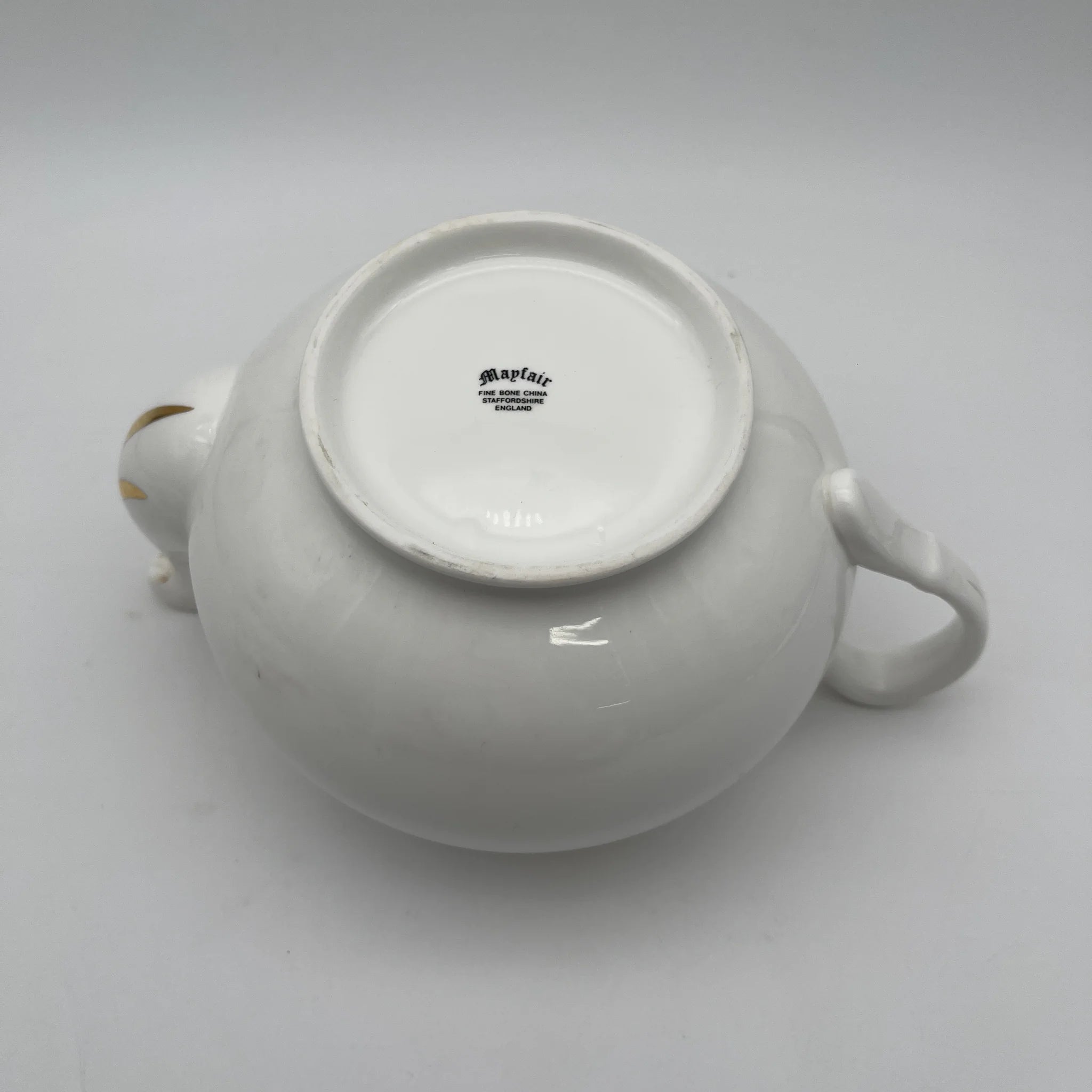 【复古】茶壶/ Mayfair (Mayfair) / 1950-1980年代（推定）/ Fine Bone China /英国/小花图案，柔和色调，金彩