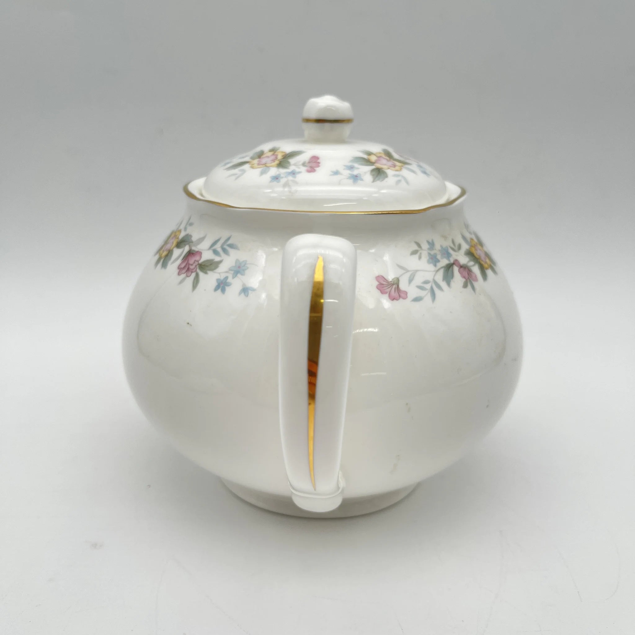 【复古】茶壶/ Mayfair (Mayfair) / 1950-1980年代（推定）/ Fine Bone China /英国/小花图案，柔和色调，金彩