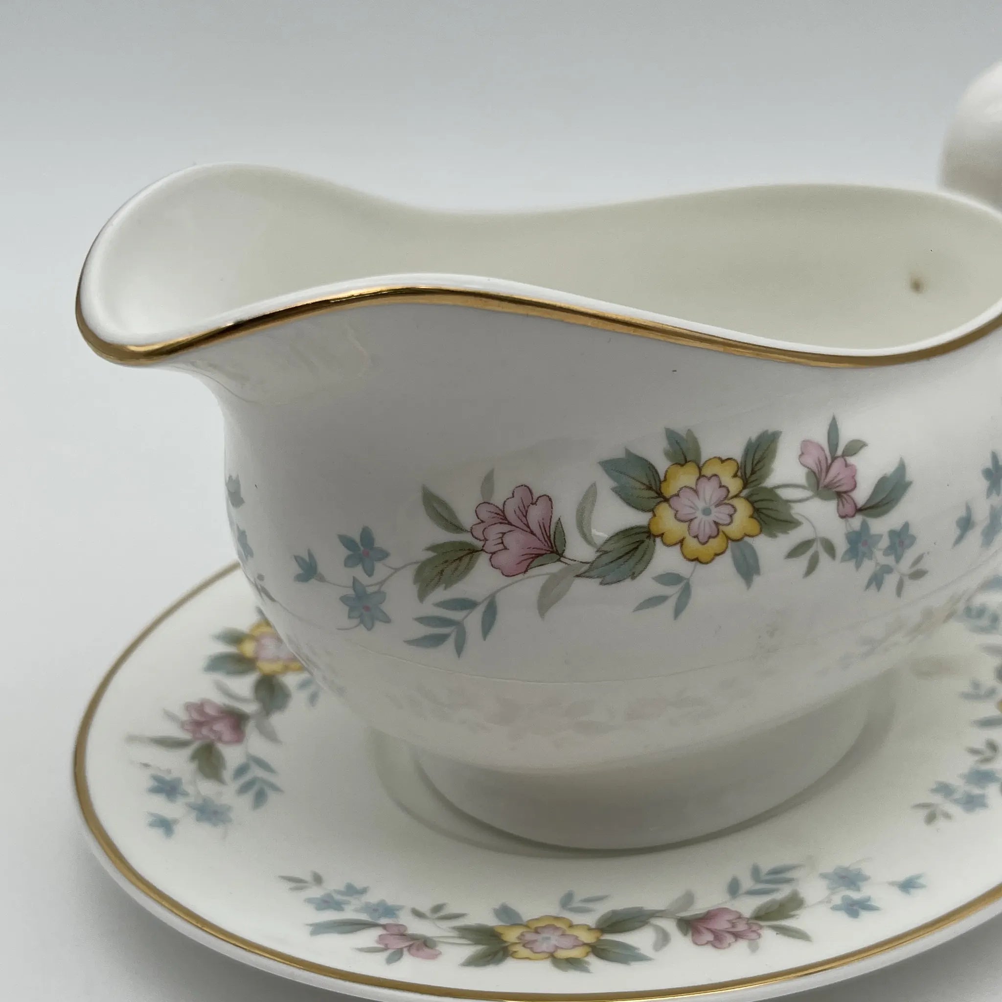 【复古】灰船（索西耶/索西耶船）&索西耶/ Mayfair / 1950-1980年代（推测）/ Fine Bone China /英国 /小花图案，柔和色调，金彩