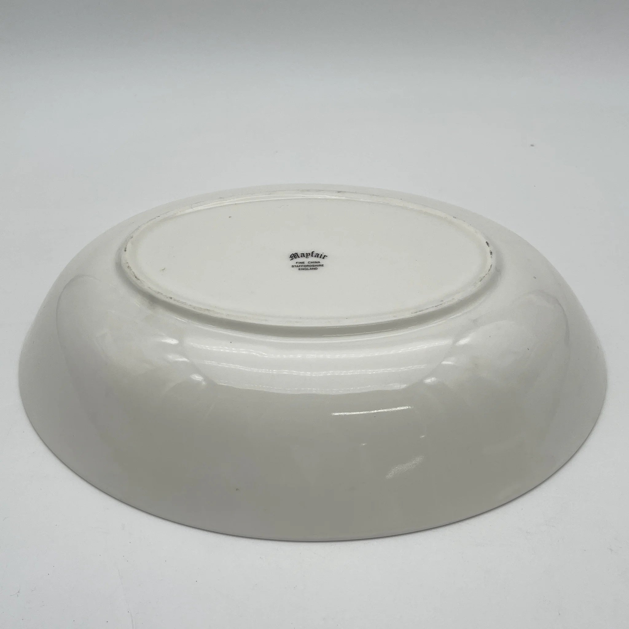 【复古】椭圆形大碗（大碗）/ Mayfair (Mayfair) / 1950-1980年代（推测）/ Fine Bone China /英国/小花花样， 柔和色调，金彩