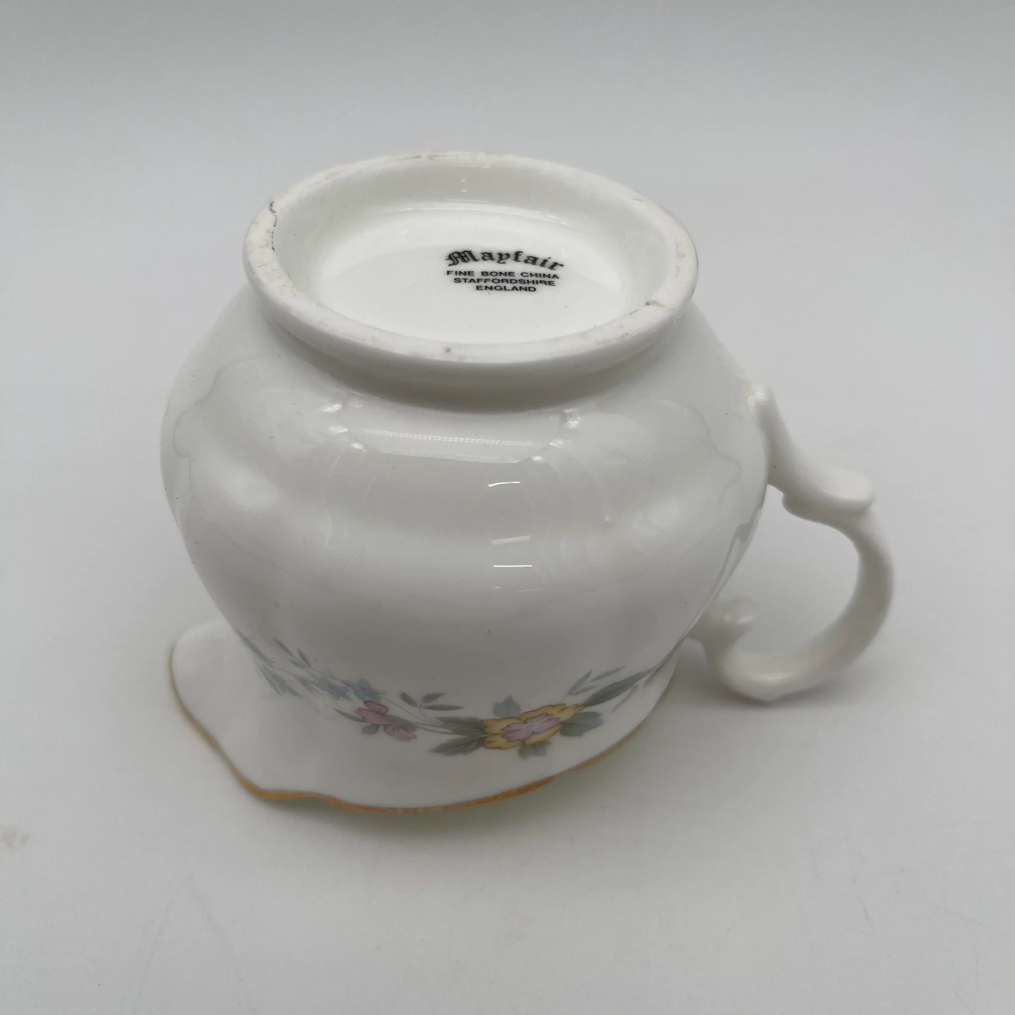 【复古】牛奶瓶/ Mayfair / 1950-1980年代（推测）/ Fine Bone China /英国/小花花样， 柔和色调，金彩