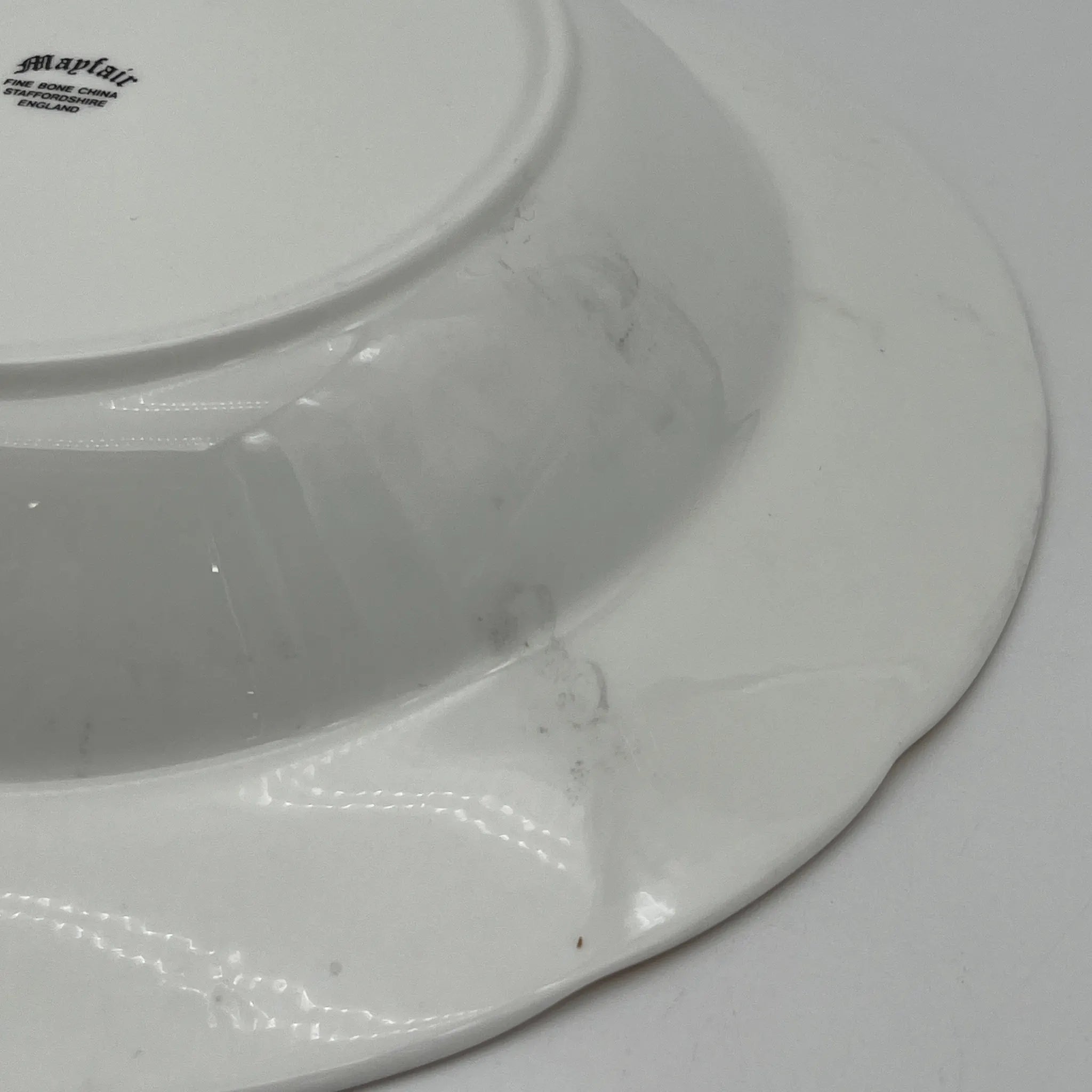 【复古】汤盘（深盘）/ Mayfair (Mayfair) / 1950-1980年代（推测）/ Fine Bone China /英国/小花图案，柔和色调， 金彩