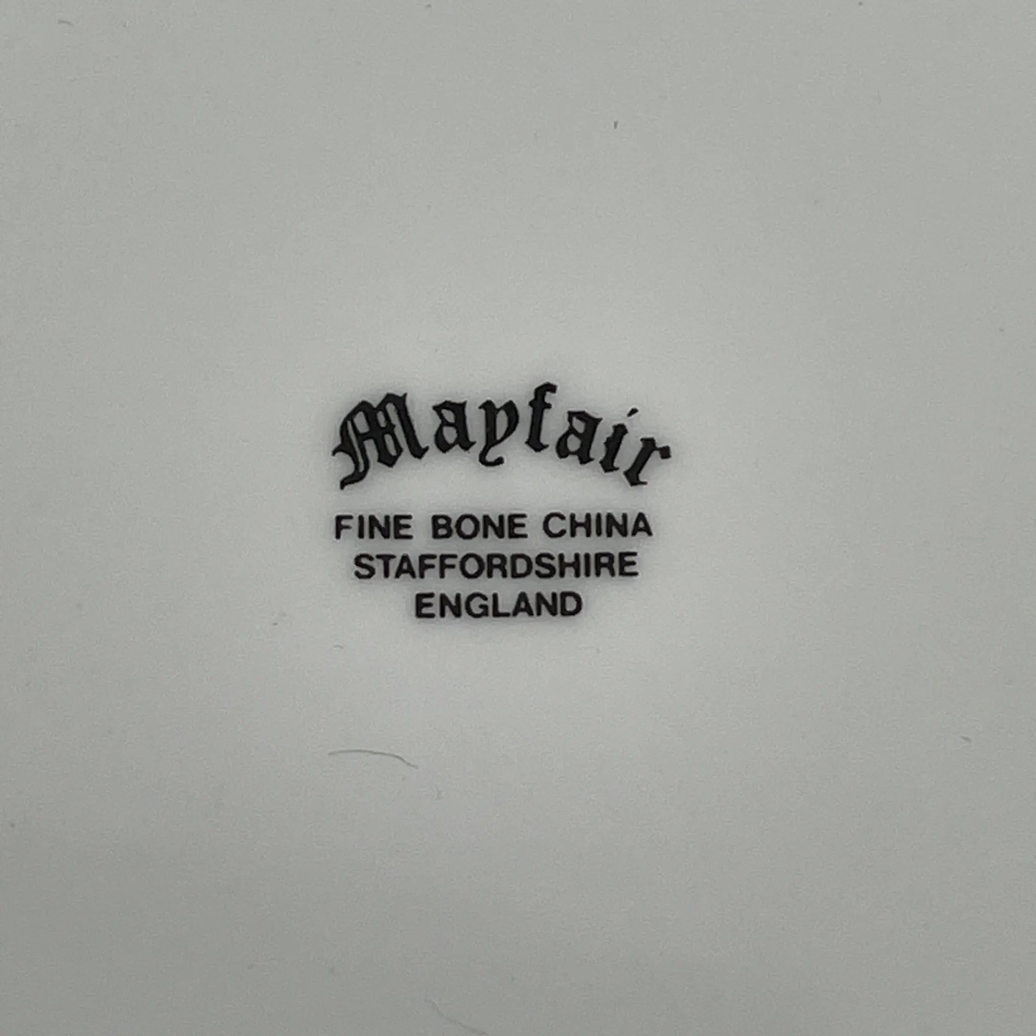 【复古】supire / Mayfair / 1950-1980年代（推测）/ Fine Bone China /英国/小花花样， 柔和色调，金彩