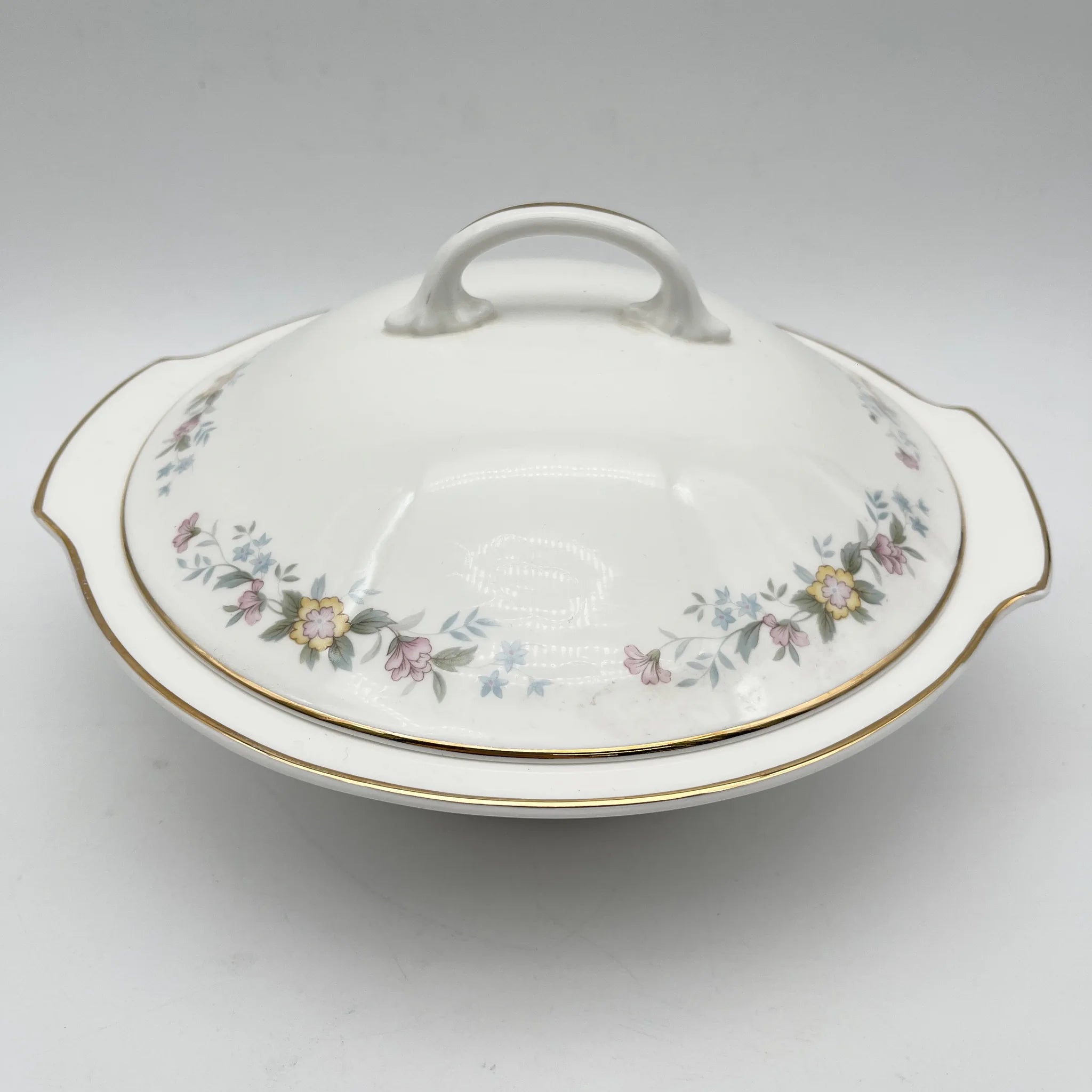 [Vintage] Souperine / Mayfair / 1950-1980s (estimated) / Fine Bone China / England / Small flower pattern, pastel color, gold color