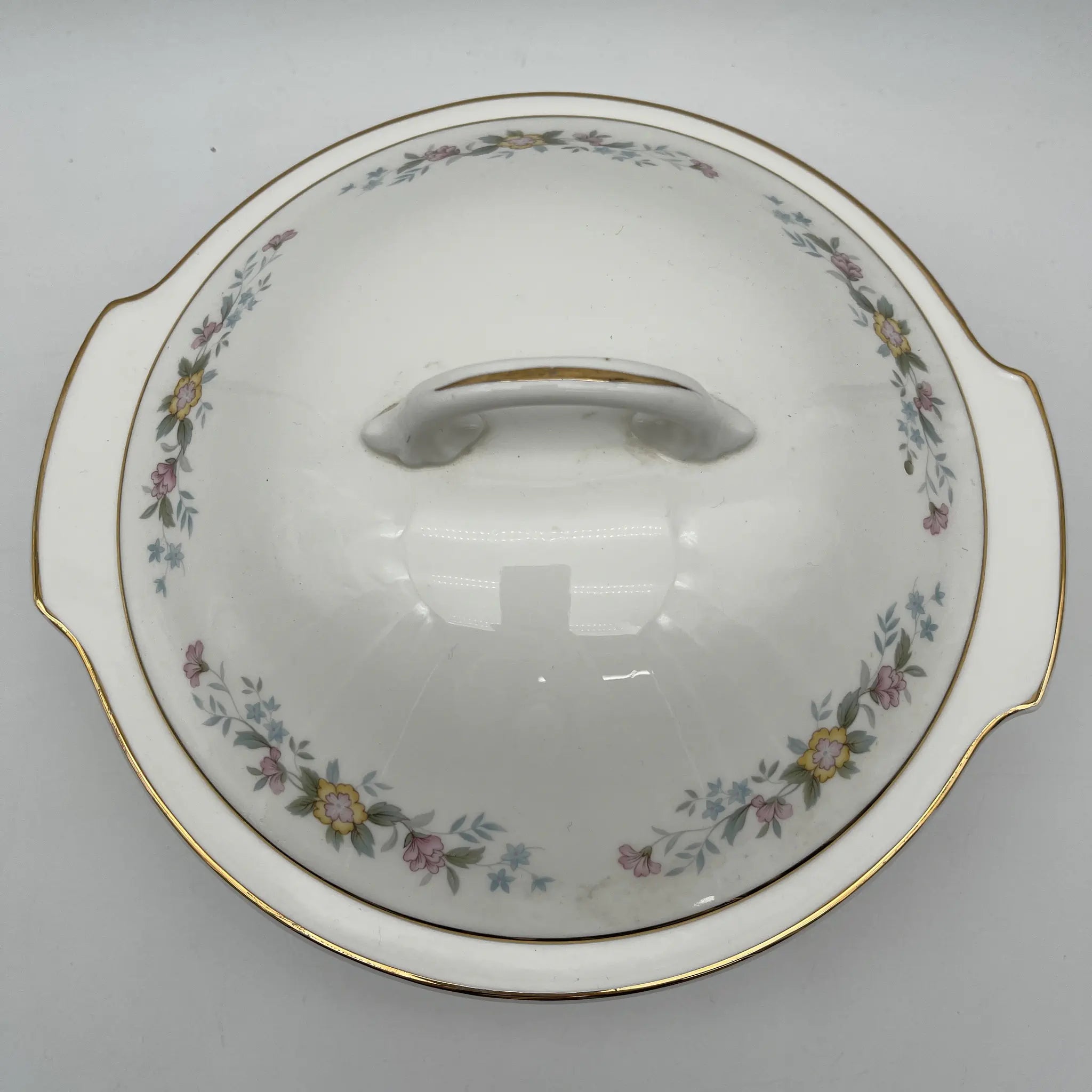 【复古】supire / Mayfair / 1950-1980年代（推测）/ Fine Bone China /英国/小花花样， 柔和色调，金彩