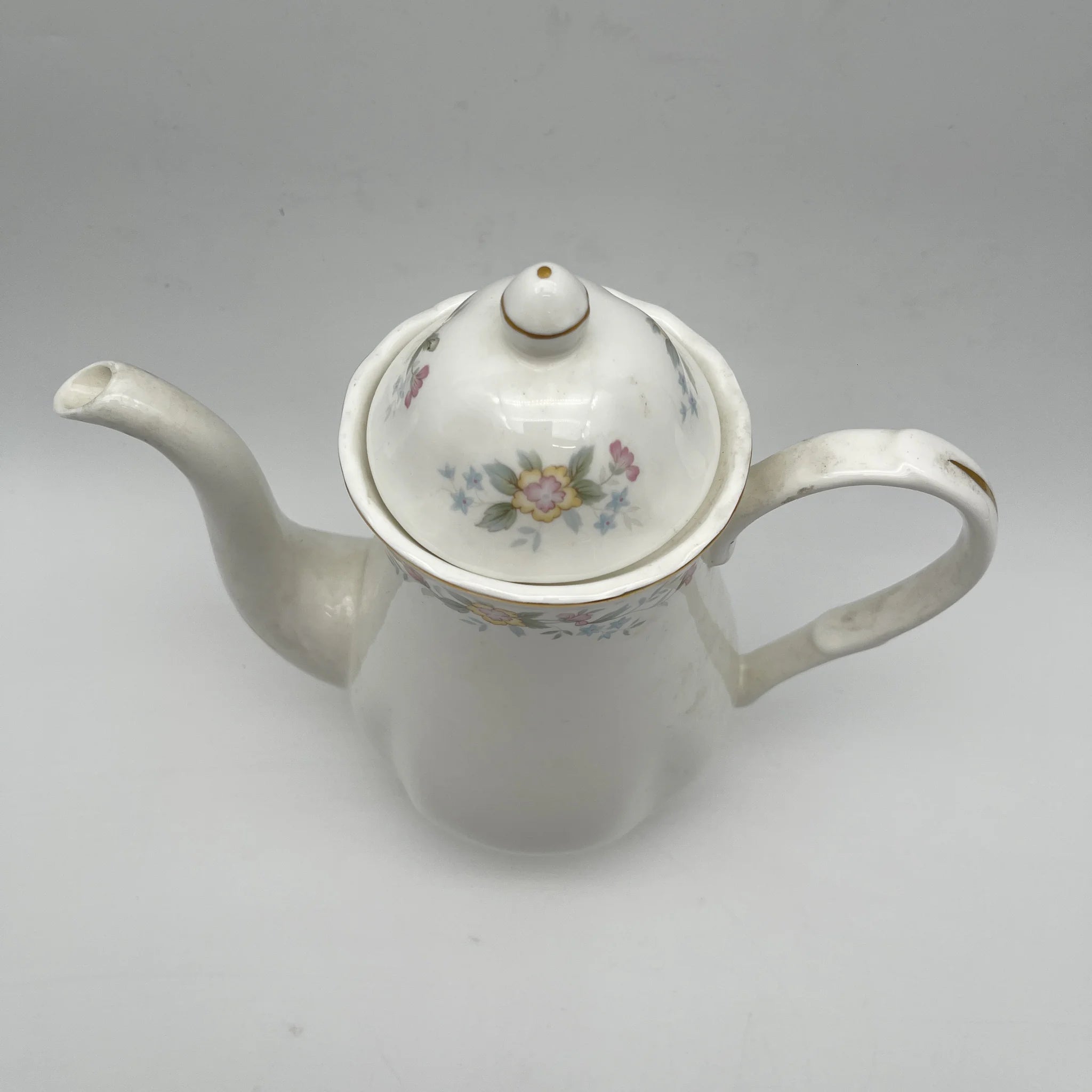 【复古】茶壶/ Mayfair (Mayfair) / 1950-1980年代（推定）/ Fine Bone China /英国/小花图案，柔和色调，金彩