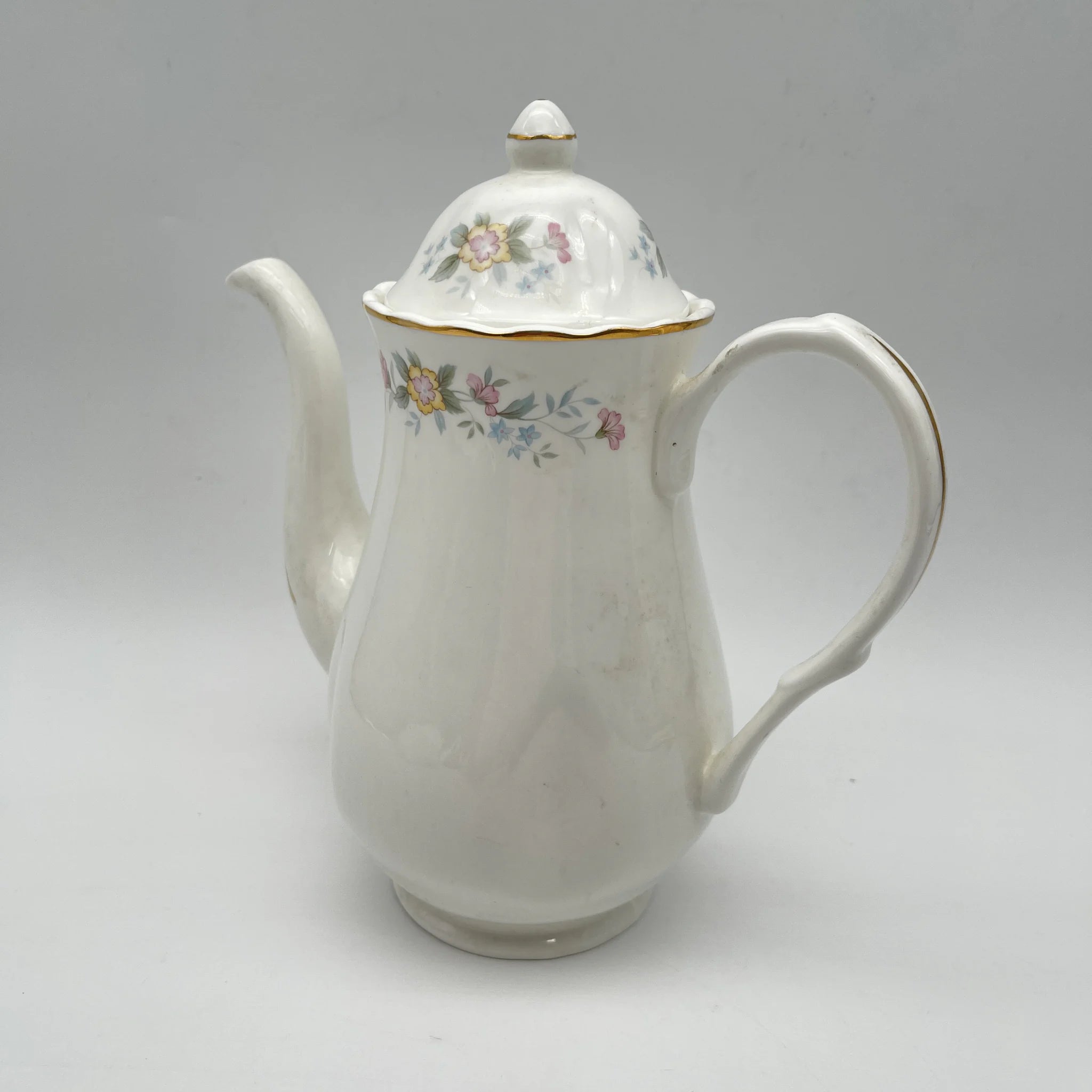 【复古】茶壶/ Mayfair (Mayfair) / 1950-1980年代（推定）/ Fine Bone China /英国/小花图案，柔和色调，金彩