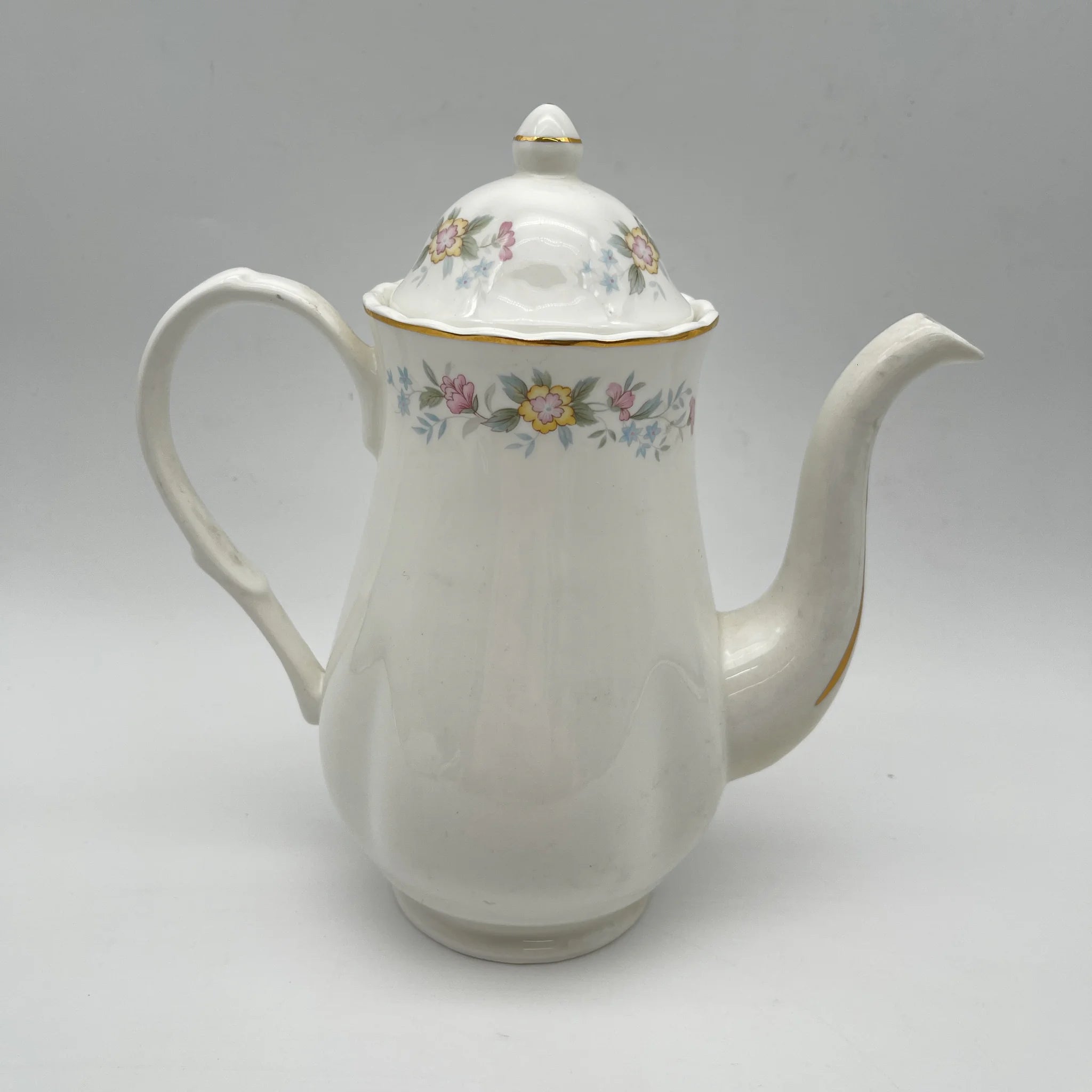 【复古】茶壶/ Mayfair (Mayfair) / 1950-1980年代（推定）/ Fine Bone China /英国/小花图案，柔和色调，金彩