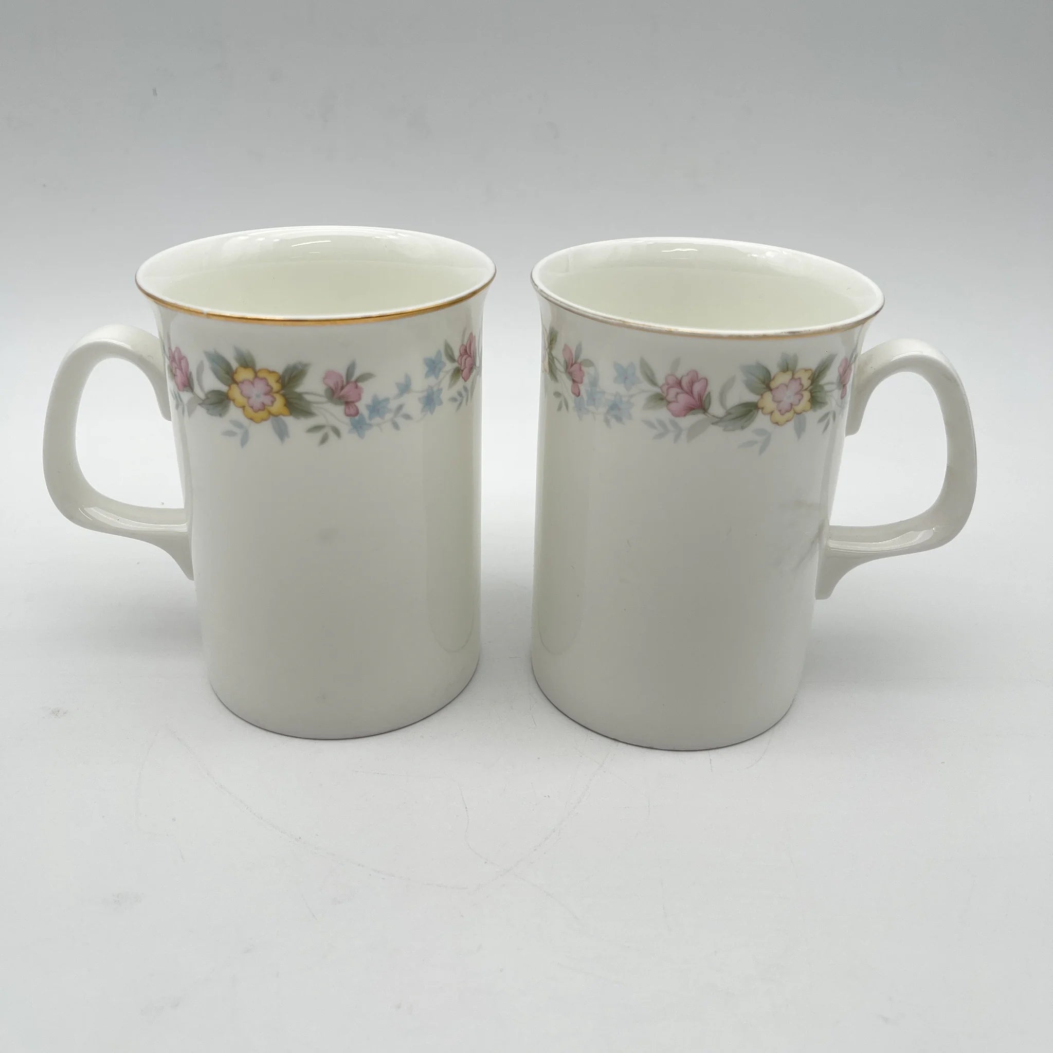 【复古】马克杯2p / Mayfair (Mayfair) / 1950-1980年代（推定）/ Fine Bone China /英国/小花图案，柔和色调，金彩