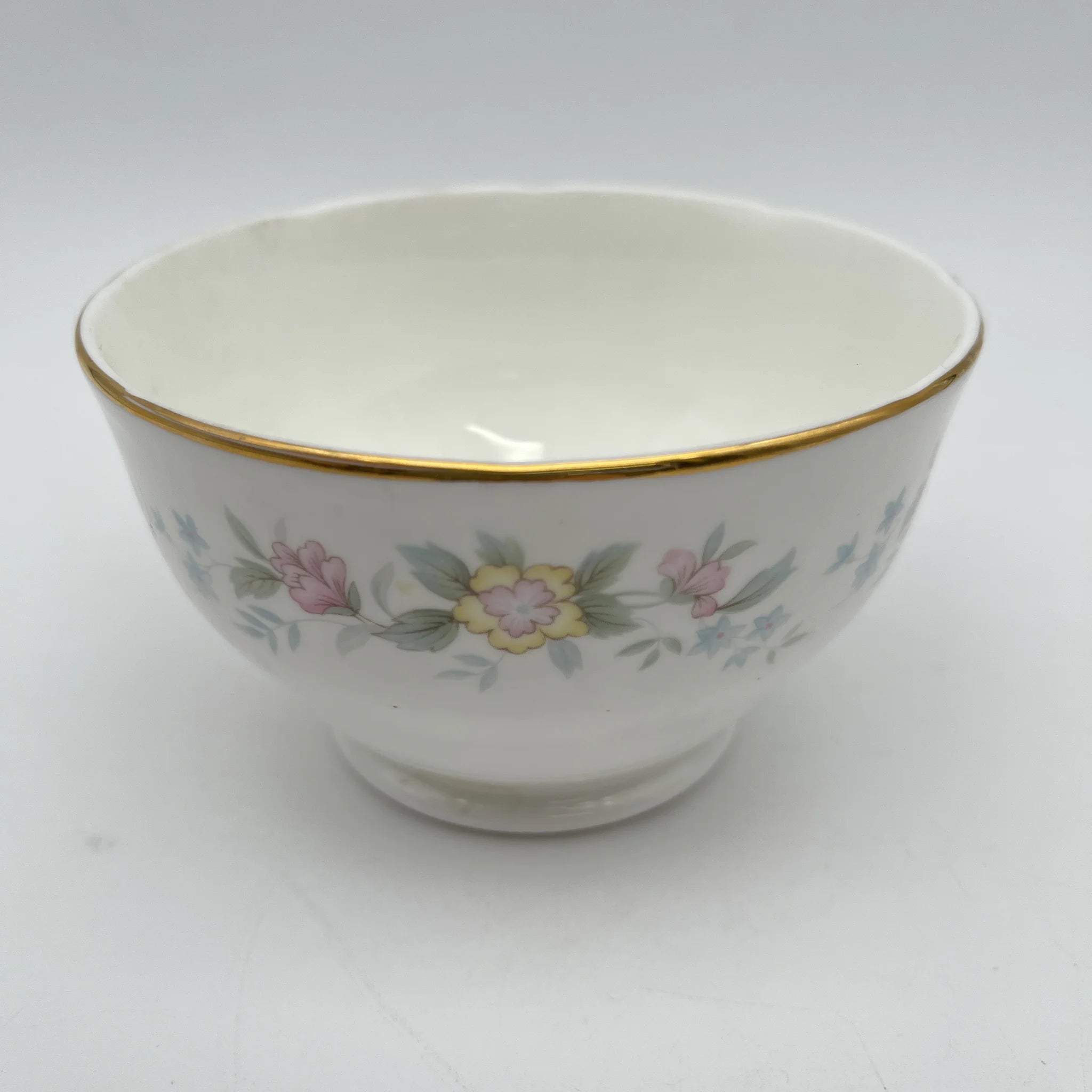 【复古】咖啡杯/ Mayfair (Mayfair) / 1950-1980年代（推测）/ Fine Bone China /英国/小花图案，柔和色调，金彩