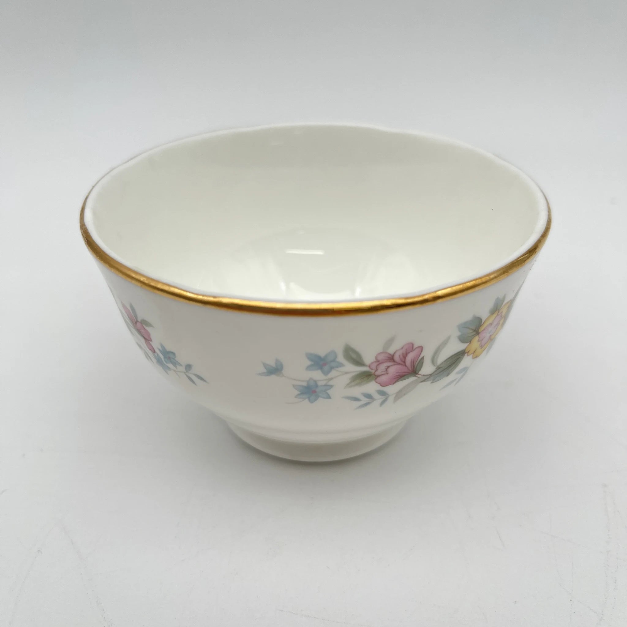 【复古】咖啡杯/ Mayfair (Mayfair) / 1950-1980年代（推测）/ Fine Bone China /英国/小花图案，柔和色调，金彩