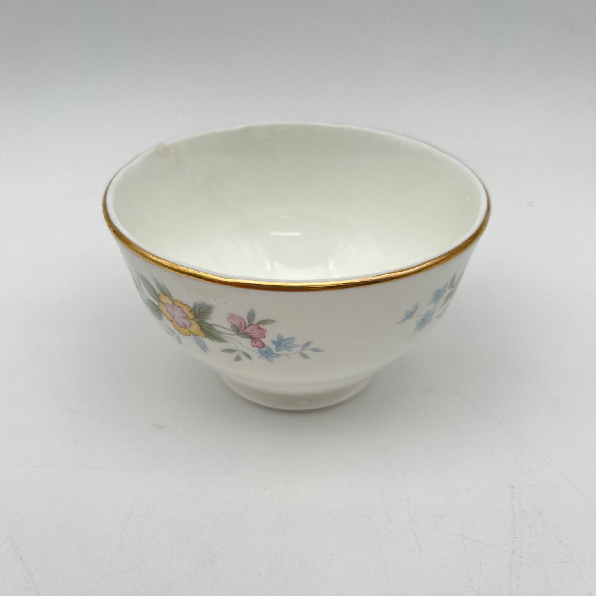 【复古】咖啡杯/ Mayfair (Mayfair) / 1950-1980年代（推测）/ Fine Bone China /英国/小花图案，柔和色调，金彩