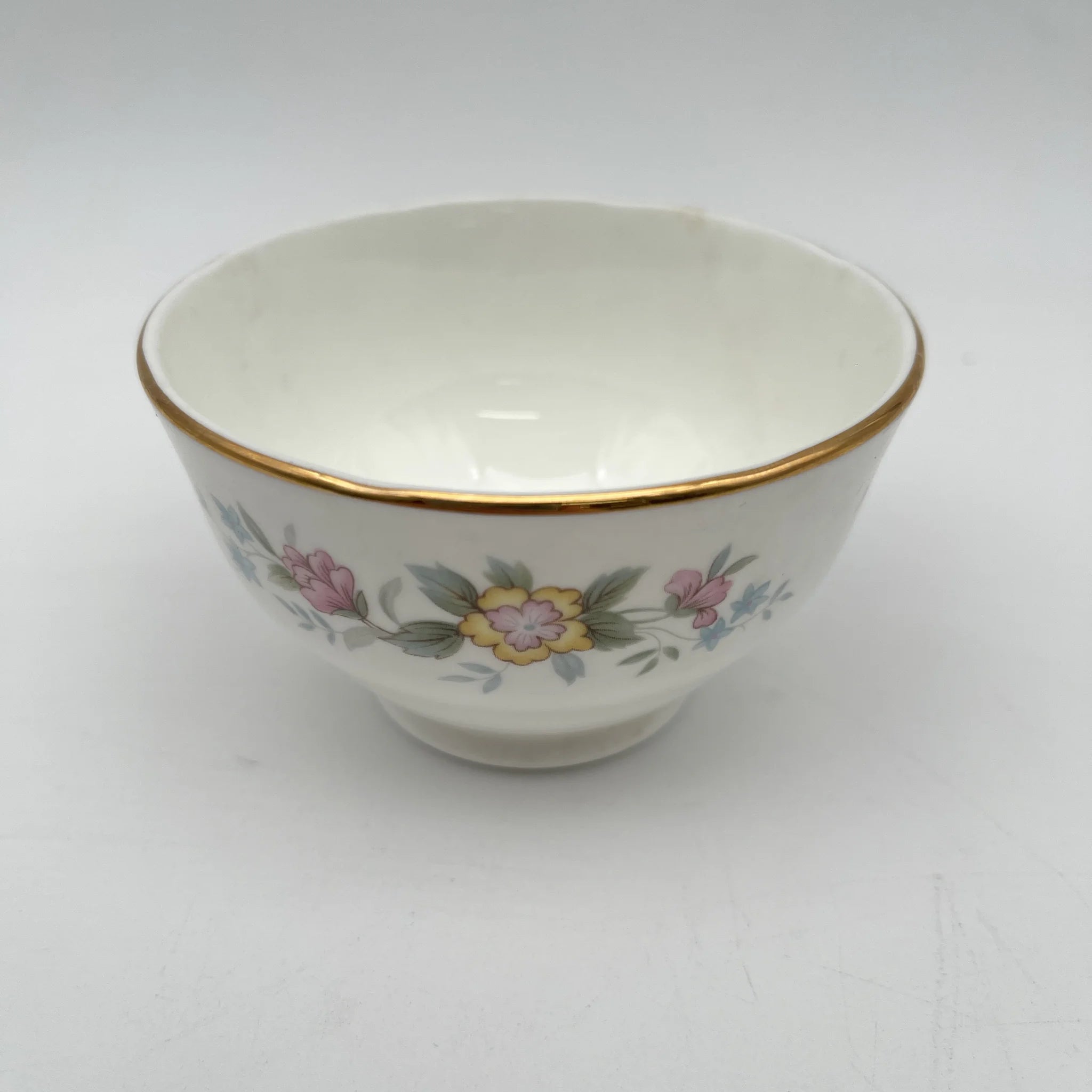 【复古】咖啡杯/ Mayfair (Mayfair) / 1950-1980年代（推测）/ Fine Bone China /英国/小花图案，柔和色调，金彩