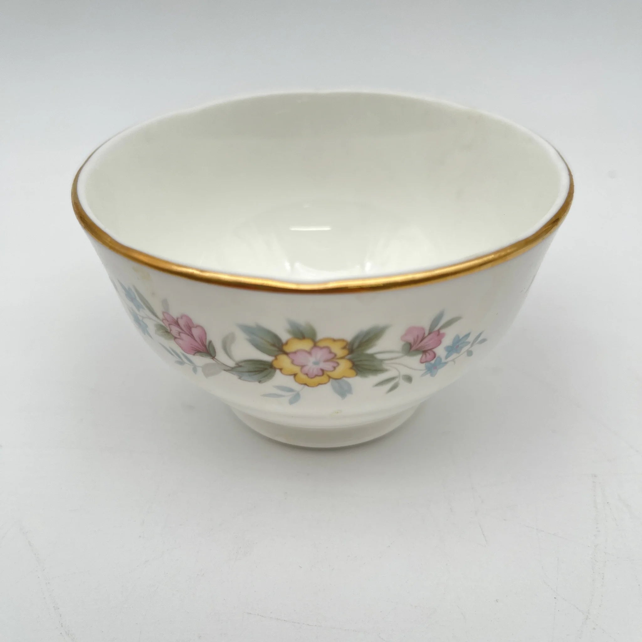 【复古】咖啡杯/ Mayfair (Mayfair) / 1950-1980年代（推测）/ Fine Bone China /英国/小花图案，柔和色调，金彩
