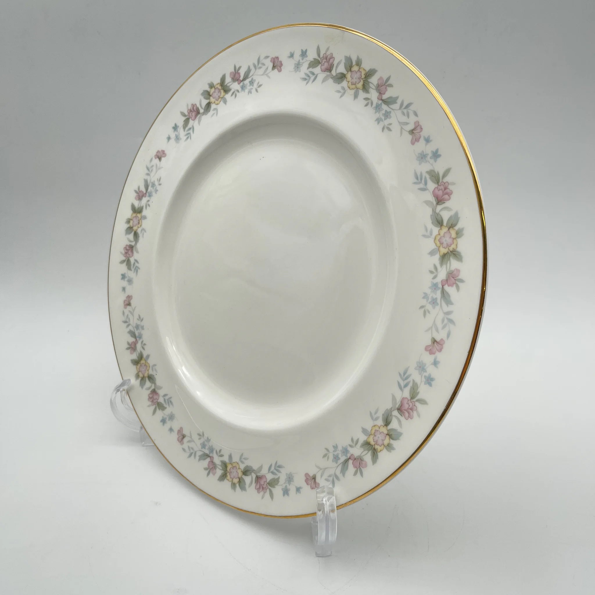 【复古】晚餐&甜点盘套装+备件盘/ Mayfair (Mayfair) / 1950-1980年代（推测）/ Fine Bone China /英国/ 小花图案，柔和色调，金彩