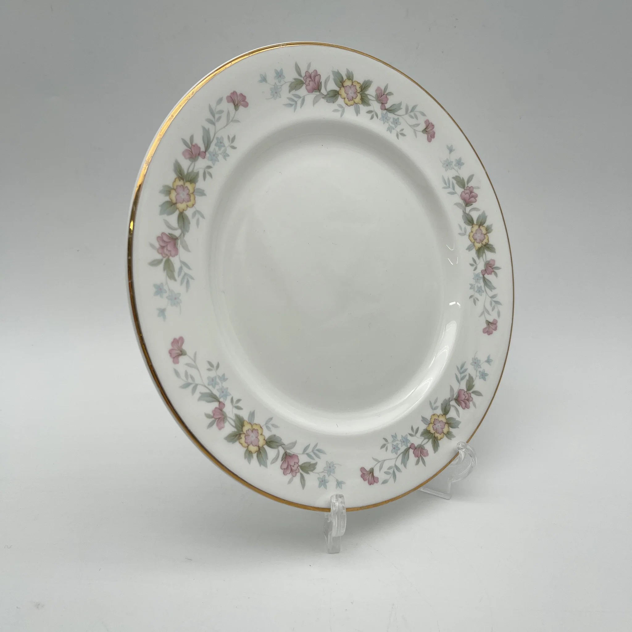 【复古】晚餐&甜点盘套装+备件盘/ Mayfair (Mayfair) / 1950-1980年代（推测）/ Fine Bone China /英国/ 小花图案，柔和色调，金彩