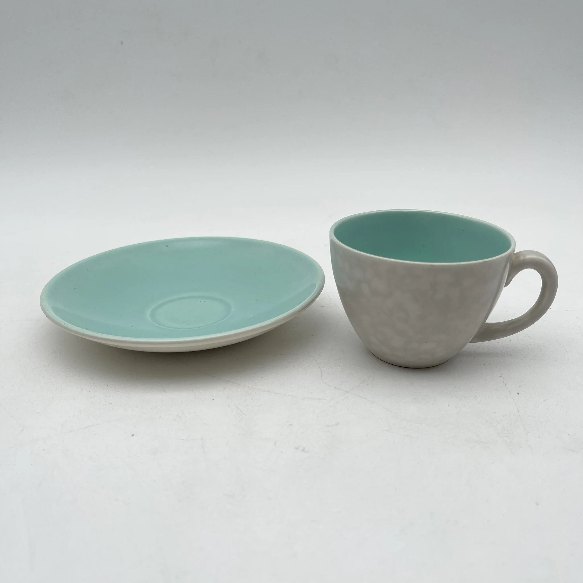 【葡萄酒】茶壶+杯子&碟子3p套装/ Poole Pottery（泳池壶）/ Twintone / Ice Green & Seagull / 1950-1960年代（估计）/陶器/英国/双色，斑点图案，海鸥蛋