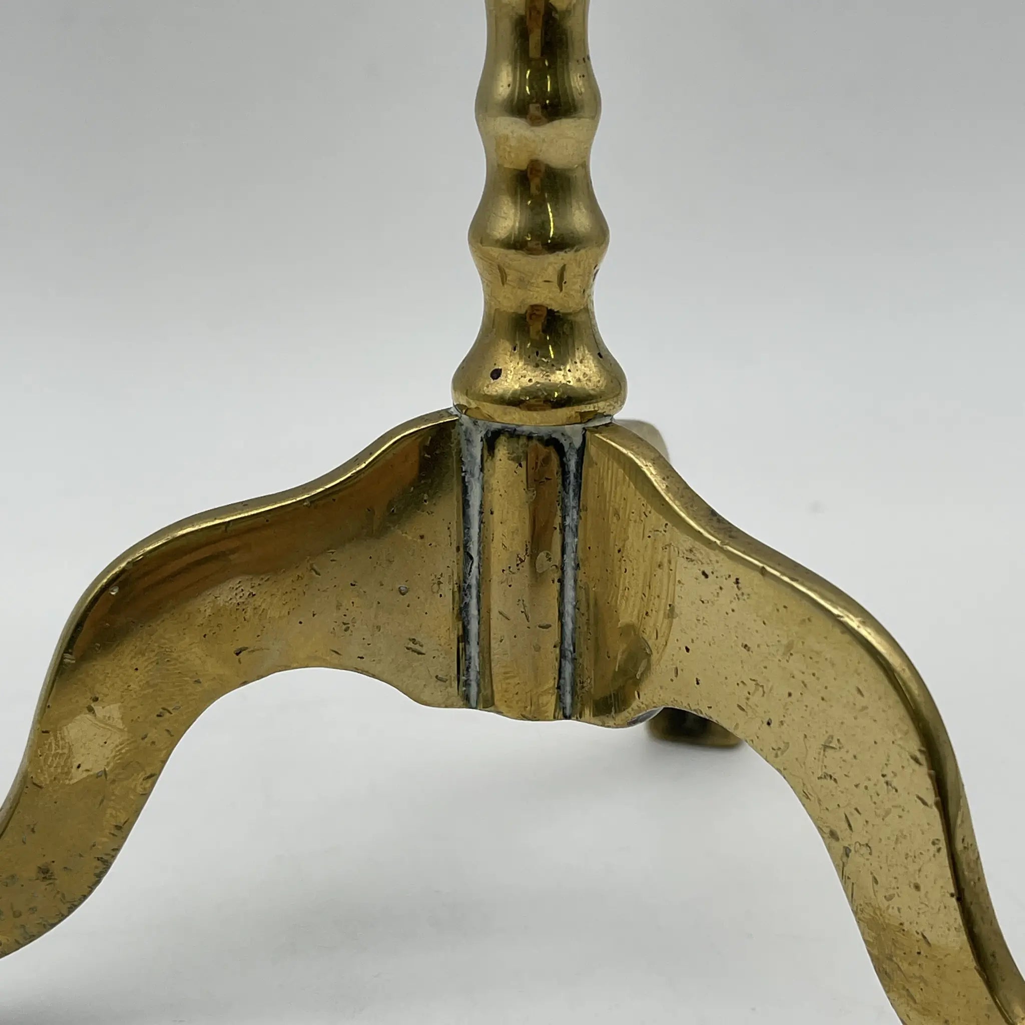[Antique] Multipurpose stand / Estimated early 20C / Brass / British / With hook, openwork, sailing ship motif