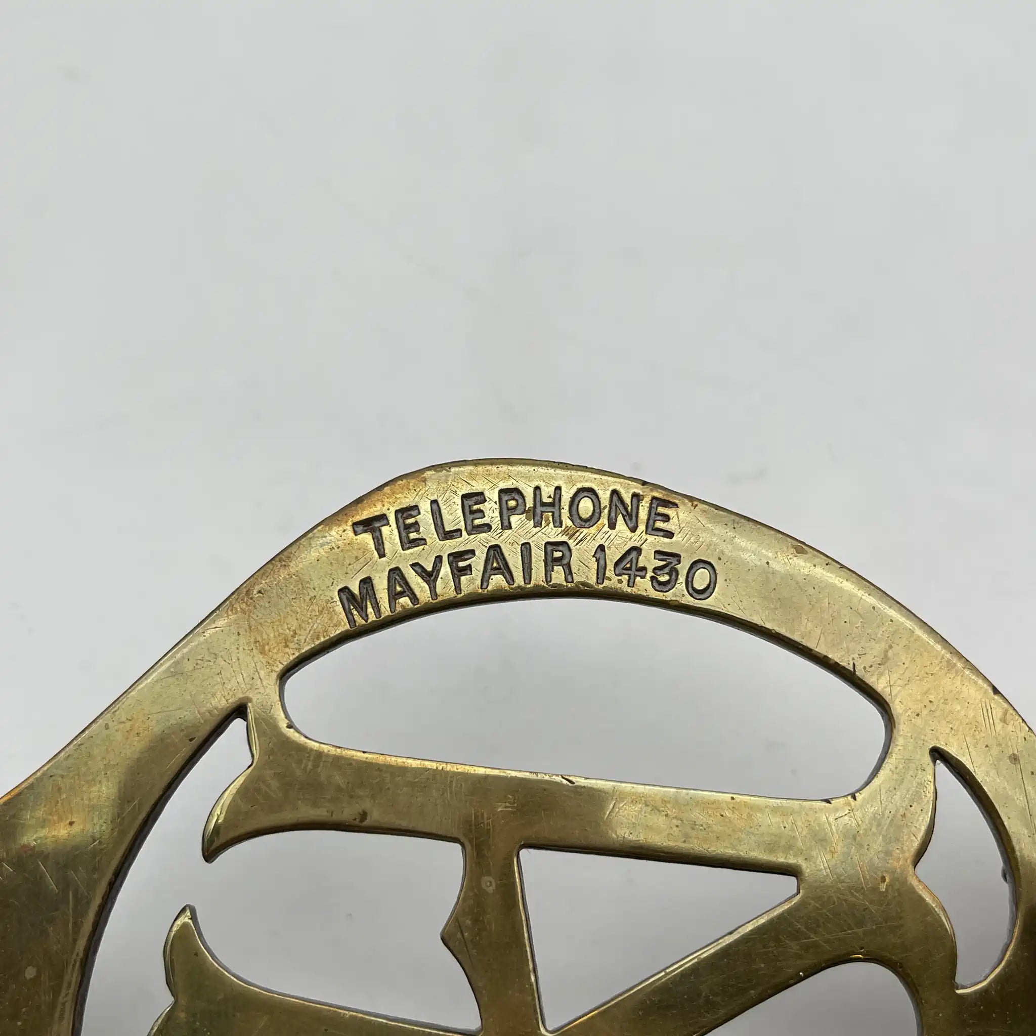 [Antique] Car Badge (Grill Badge) / The Automobile Association (AA) / 1920s / Brass / United Kingdom / Emblem, Serial Number