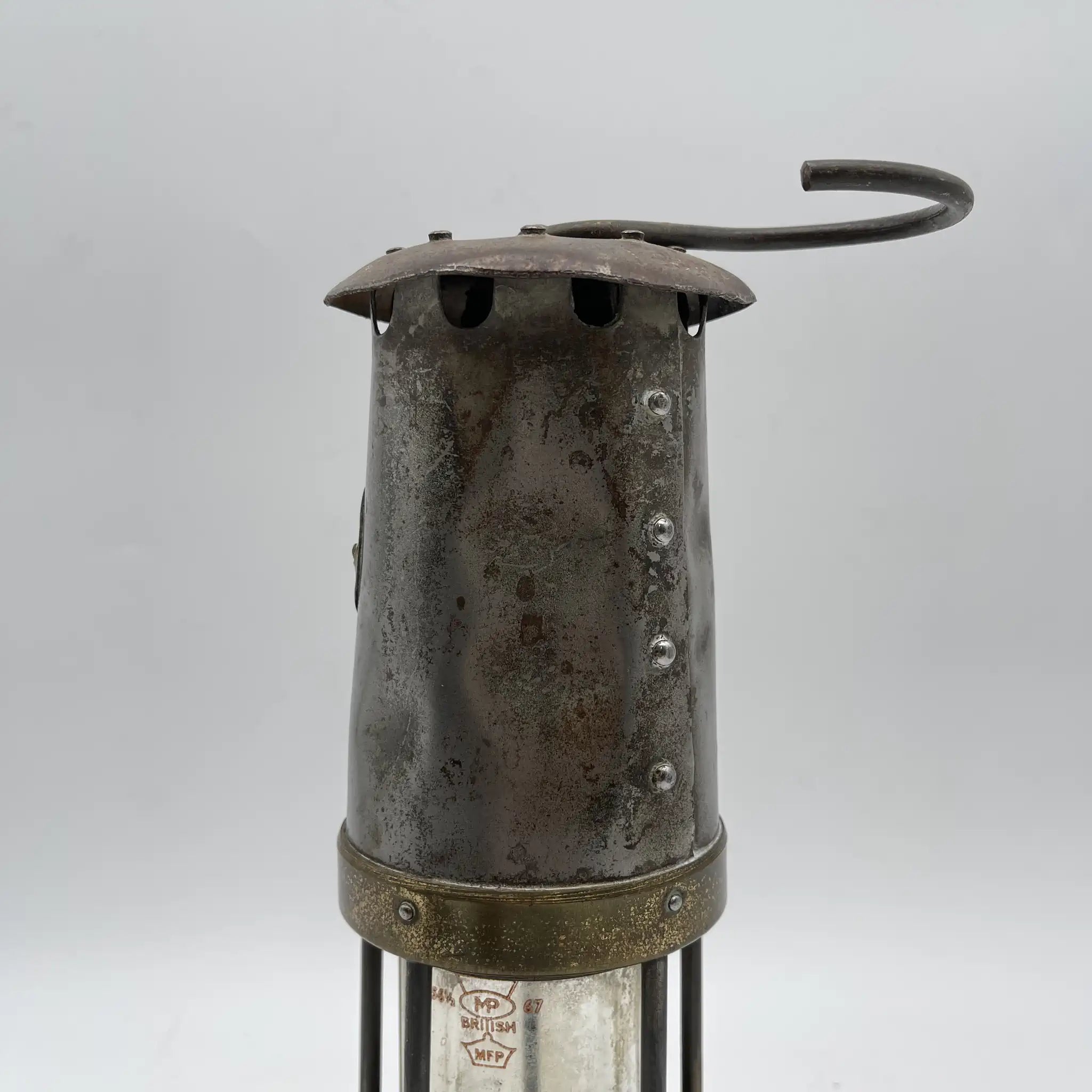 [Antique] Oil lamp (coal mine lamp) / Estimated mid-20C / Steel / England / With hook, safety light