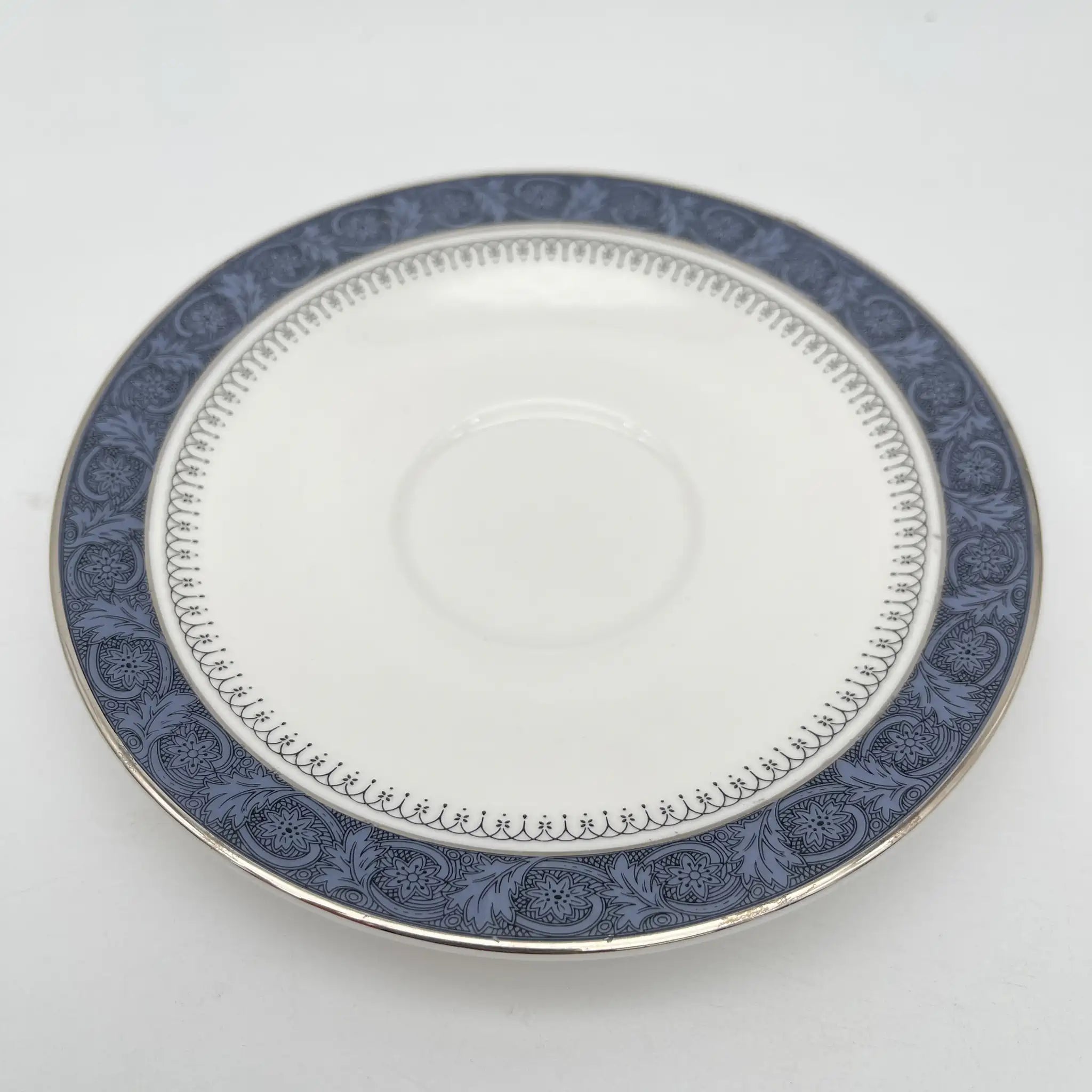 [Vintage] Soup cup & saucer 2P / Royal Doulton / Sherbrooke / 1970-1990s / Fine Bone China / England / Silver, Acanthus, Festoon (festoon)