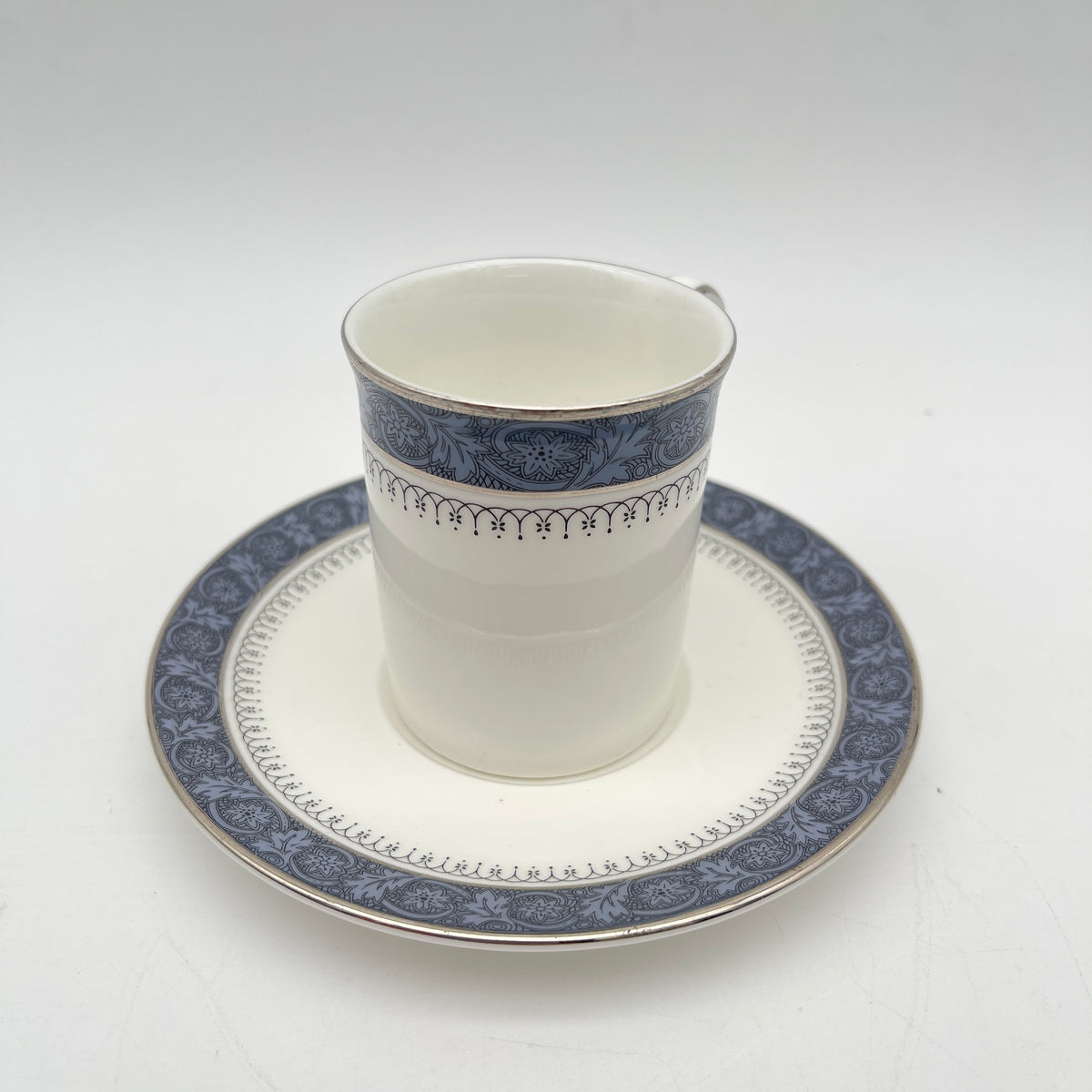 Royal Doulton / Cup & Saucer (Coffee Cup) / Sherbrooke / 1970-1990s / Fine Bone China / England / Silver, Acanthus, Coffee Cup, Set of 2 / [Vintage]