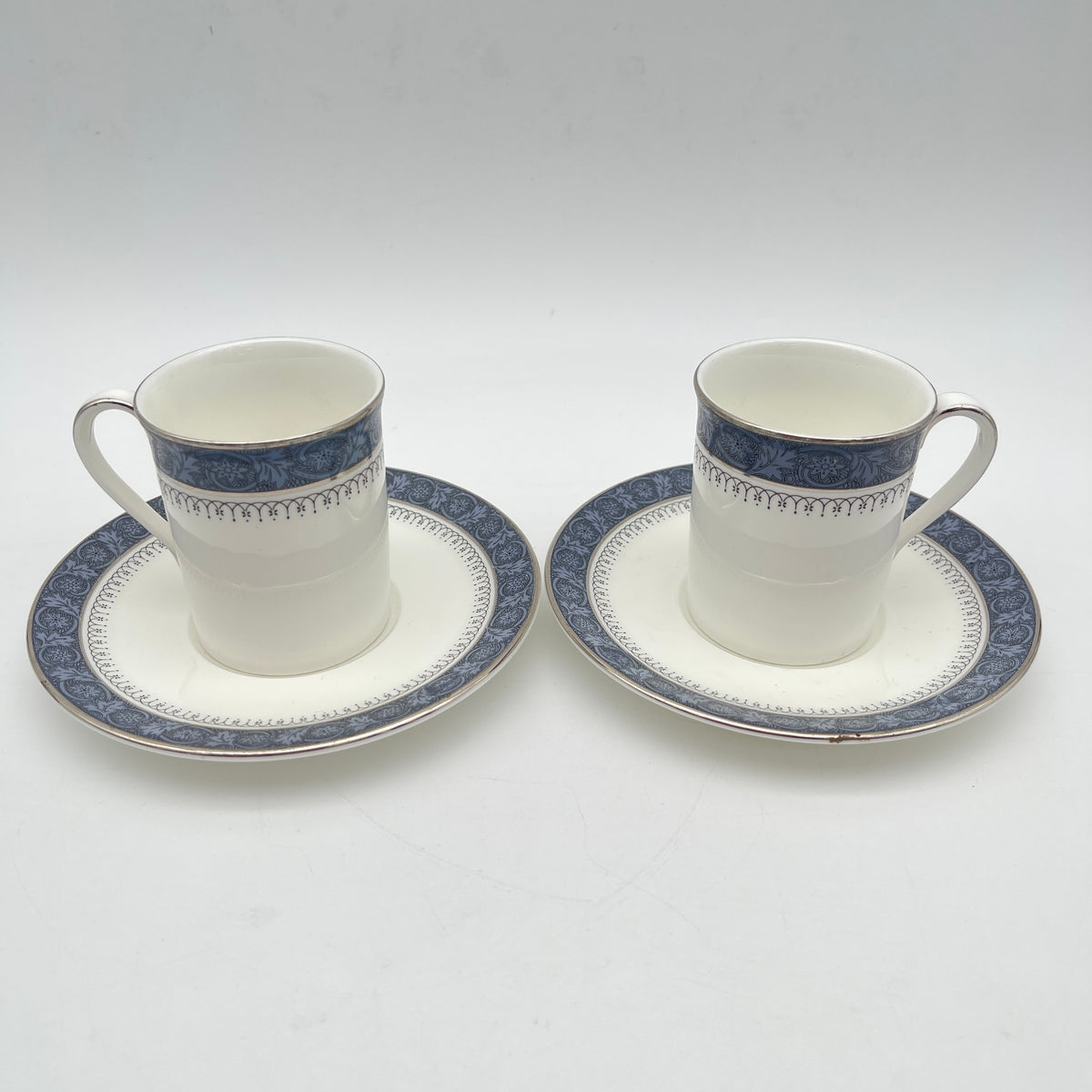 Royal Doulton (ロイヤルドルトン) / カップ＆ソーサー(コーヒーカップ) / Sherbrooke / 1970-1990年代 / Fine Bone China / イギリス / 銀彩, アカンサス,コーヒーカップ,2点セット / [ビンテージ]