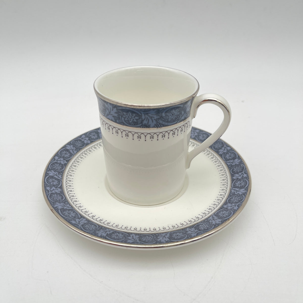 Royal Doulton / Cup & Saucer (Coffee Cup) / Sherbrooke / 1970-1990s / Fine Bone China / England / Silver, Acanthus, Coffee Cup, Set of 2 / [Vintage]
