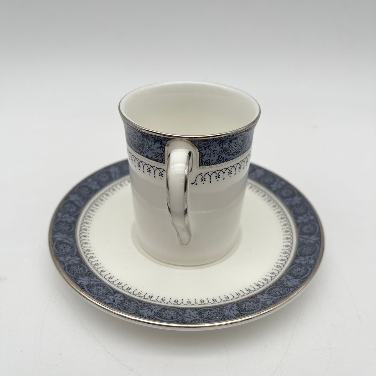 Royal Doulton / Cup & Saucer (Coffee Cup) / Sherbrooke / 1970-1990s / Fine Bone China / England / Silver, Acanthus, Coffee Cup, Set of 2 / [Vintage]