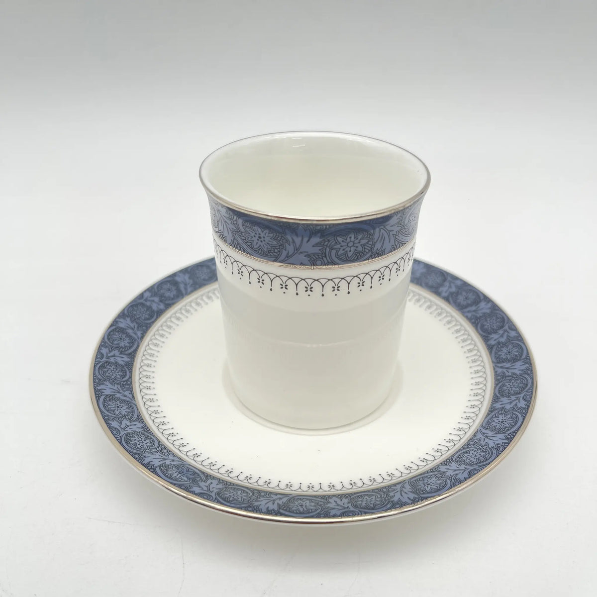 Royal Doulton (ロイヤルドルトン) / カップ＆ソーサー(コーヒーカップ) / Sherbrooke / 1970-1990年代 / Fine Bone China / イギリス / 銀彩, アカンサス,コーヒーカップ,ブルー / [ビンテージ]