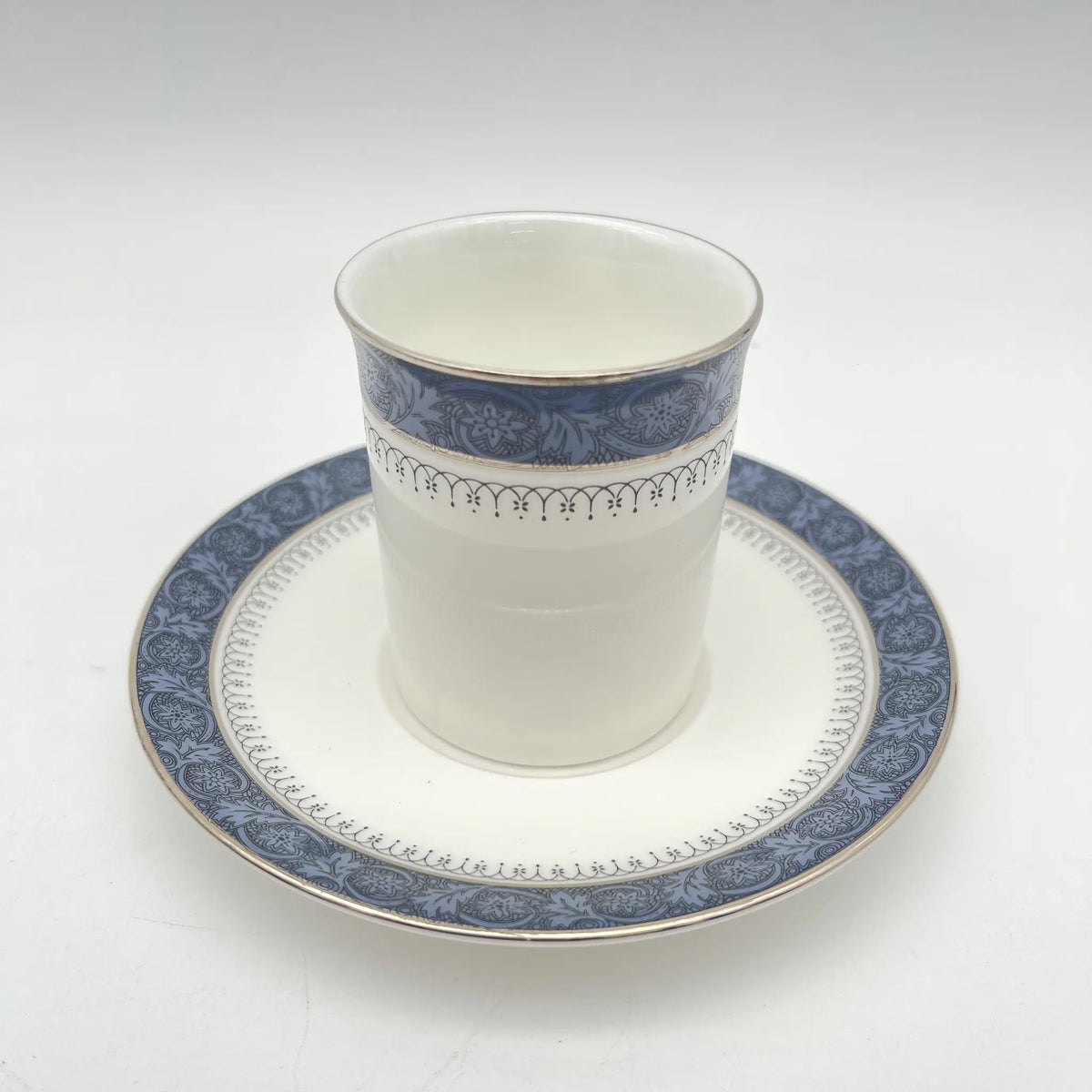 Royal Doulton (ロイヤルドルトン) / カップ＆ソーサー(コーヒーカップ) / Sherbrooke / 1970-1990年代 / Fine Bone China / イギリス / 銀彩, アカンサス,コーヒーカップ,ブルー / [ビンテージ]