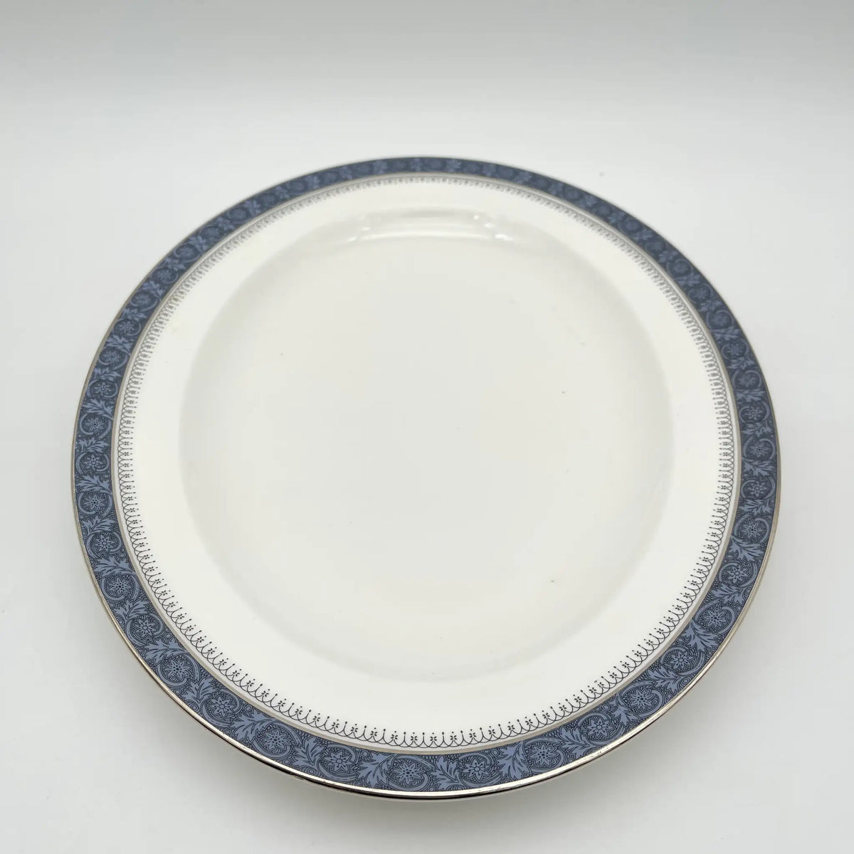 Royal Doulton / Oval serving plate (large plate) / Sherbrooke / 1970-1990s / Fine Bone China / England / Silver, acanthus, blue, Western tableware, dessert plate / [Vintage]