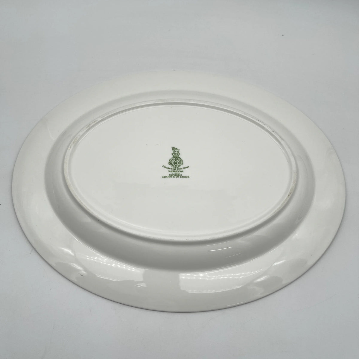 Royal Doulton / Oval serving plate (large plate) / Sherbrooke / 1970-1990s / Fine Bone China / England / Silver, acanthus, blue, Western tableware, dessert plate / [Vintage]