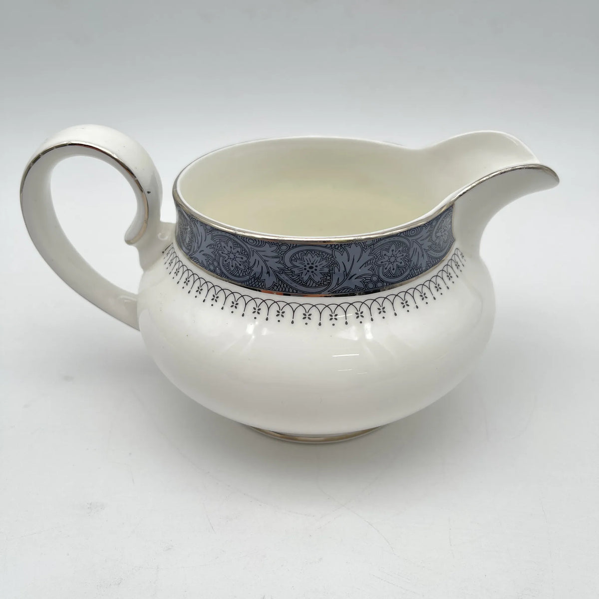Royal Doulton / Creamer (Milk Pitcher) / Sherbrooke / 1970-1990s / Fine Bone China / England / Silver, Acanthus, Blue, Western Tableware, Tea Time / [Vintage]
