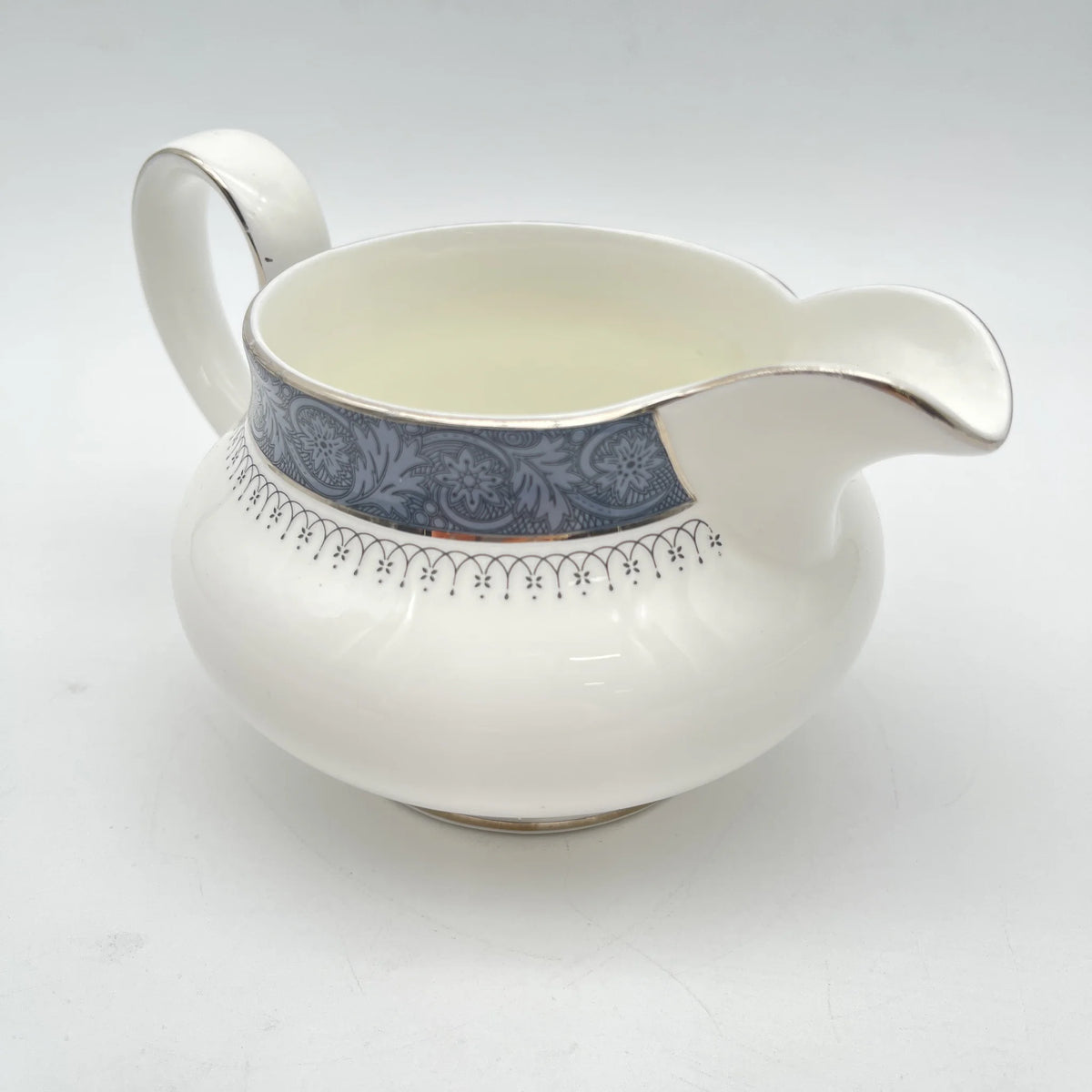Royal Doulton / Creamer (Milk Pitcher) / Sherbrooke / 1970-1990s / Fine Bone China / England / Silver, Acanthus, Blue, Western Tableware, Tea Time / [Vintage]