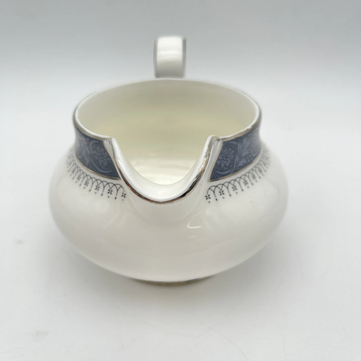 Royal Doulton / Creamer (Milk Pitcher) / Sherbrooke / 1970-1990s / Fine Bone China / England / Silver, Acanthus, Blue, Western Tableware, Tea Time / [Vintage]