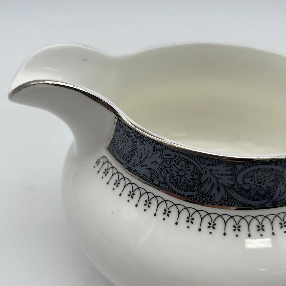 Royal Doulton / Creamer (Milk Pitcher) / Sherbrooke / 1970-1990s / Fine Bone China / England / Silver, Acanthus, Blue, Western Tableware, Tea Time / [Vintage]