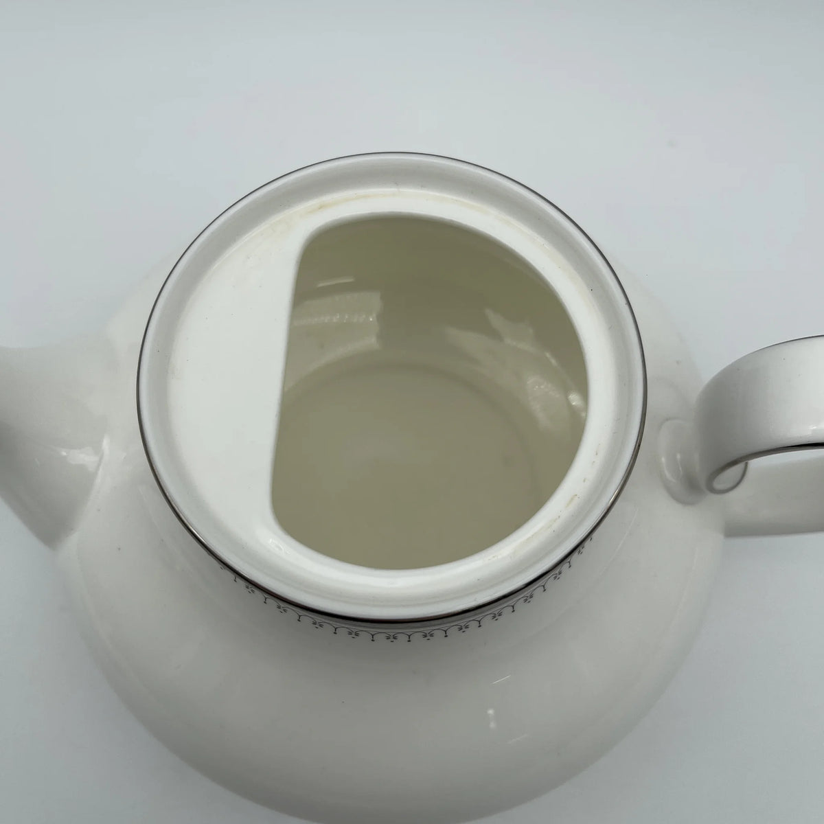 Royal Doulton / Teapot (coffee pod) / Sherbrooke / 1970-1990s / Fine Bone China / England / Silver, acanthus, blue, Western tableware, tea time, coffee pot / [Vintage]