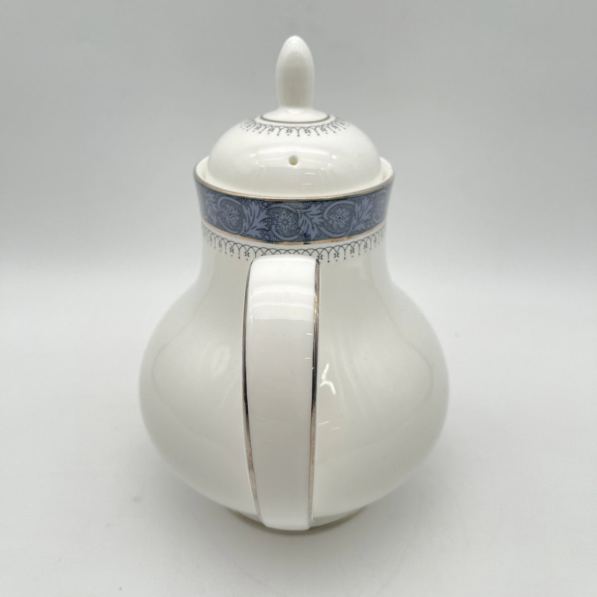 Royal Doulton / Teapot (coffee pod) / Sherbrooke / 1970-1990s / Fine Bone China / England / Silver, acanthus, blue, Western tableware, tea time, coffee pot / [Vintage]