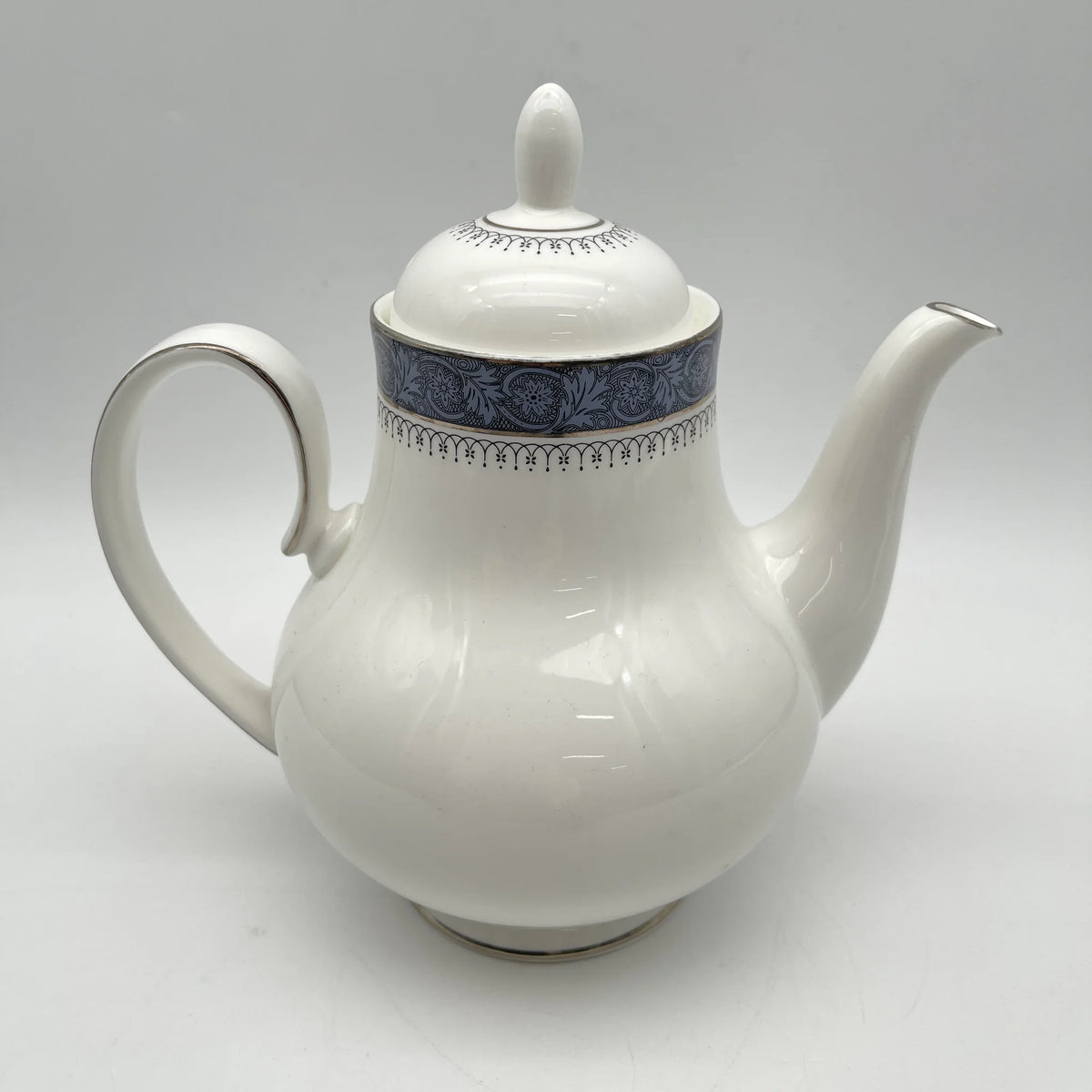 Royal Doulton / Teapot (coffee pod) / Sherbrooke / 1970-1990s / Fine Bone China / England / Silver, acanthus, blue, Western tableware, tea time, coffee pot / [Vintage]
