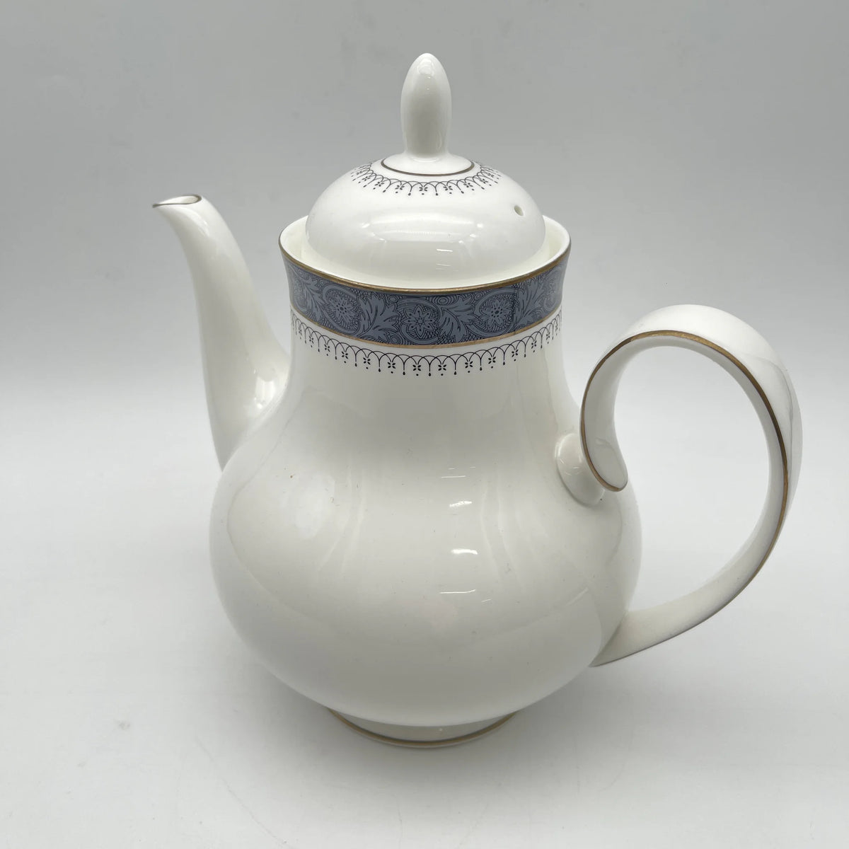 Royal Doulton / Teapot (coffee pod) / Sherbrooke / 1970-1990s / Fine Bone China / England / Silver, acanthus, blue, Western tableware, tea time, coffee pot / [Vintage]