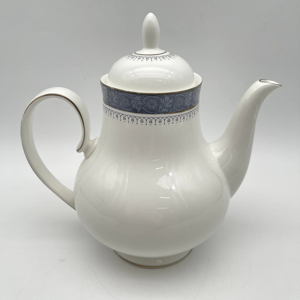 Royal Doulton / Teapot (coffee pod) / Sherbrooke / 1970-1990s / Fine Bone China / England / Silver, acanthus, blue, Western tableware, tea time, coffee pot / [Vintage]