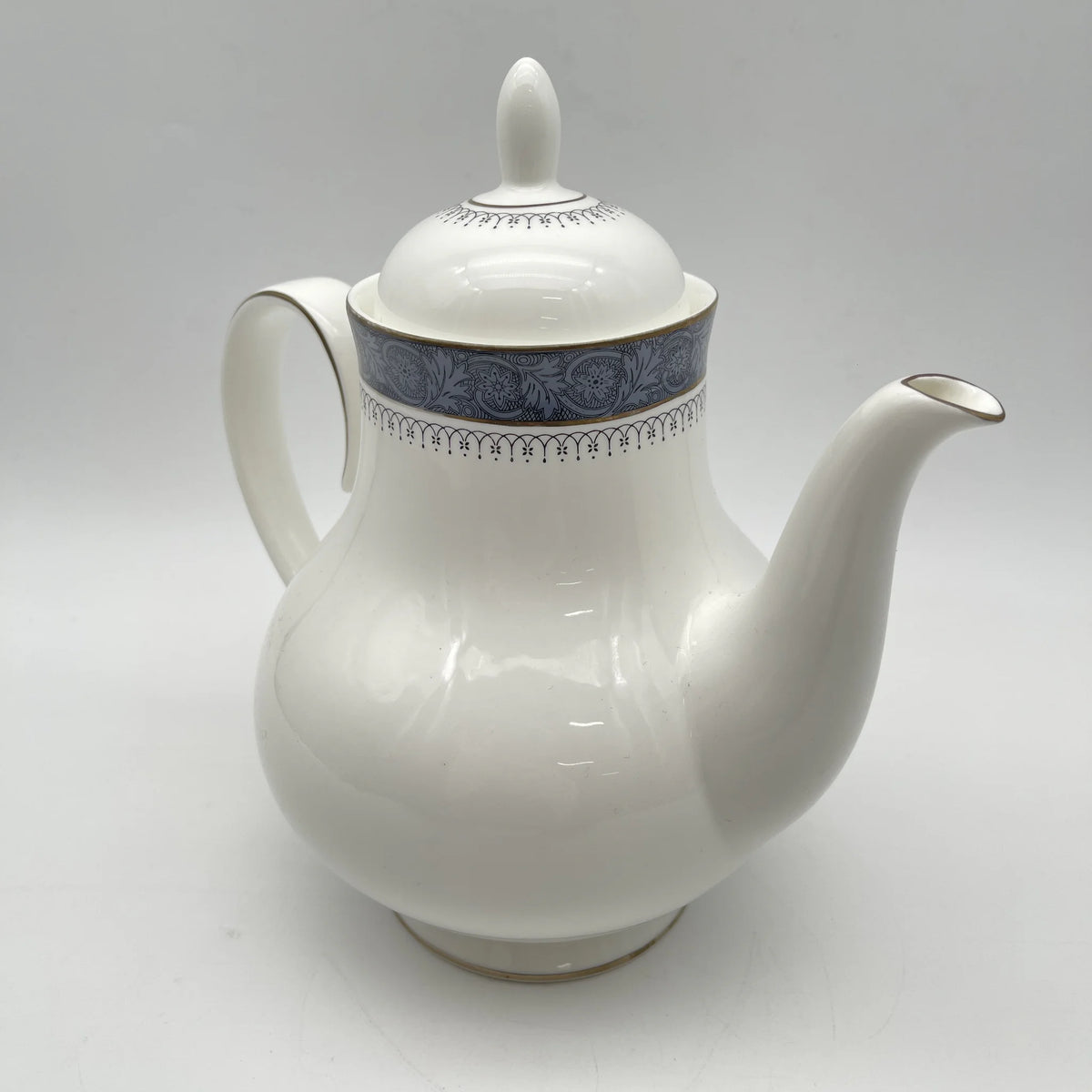 Royal Doulton / Teapot (coffee pod) / Sherbrooke / 1970-1990s / Fine Bone China / England / Silver, acanthus, blue, Western tableware, tea time, coffee pot / [Vintage]